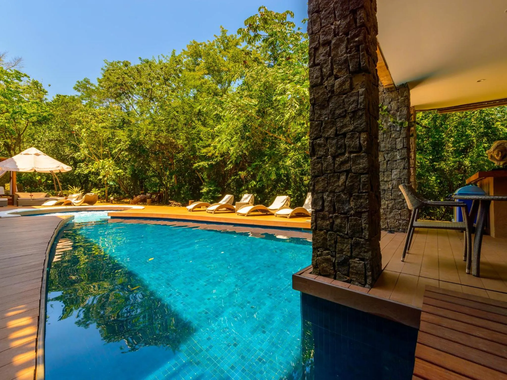 Swimming pool in Kalango Hotel Boutique