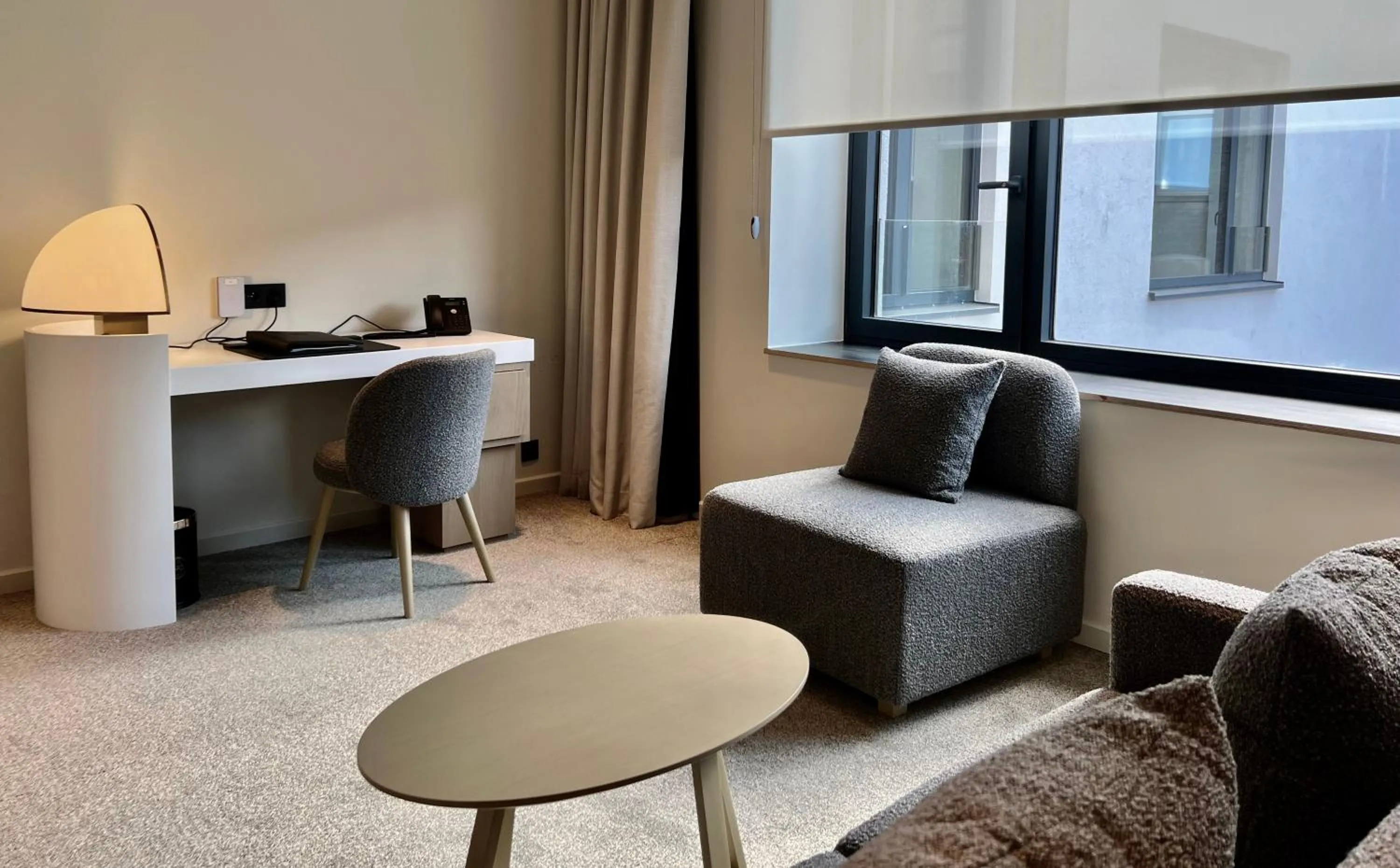 Area and facilities in OPO Hotel