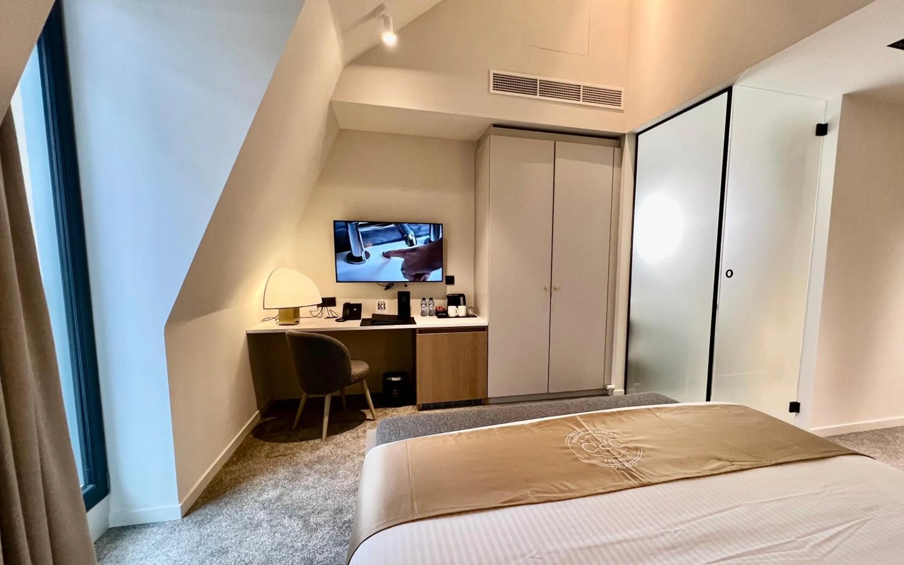 Area and facilities, Bed in OPO Hotel