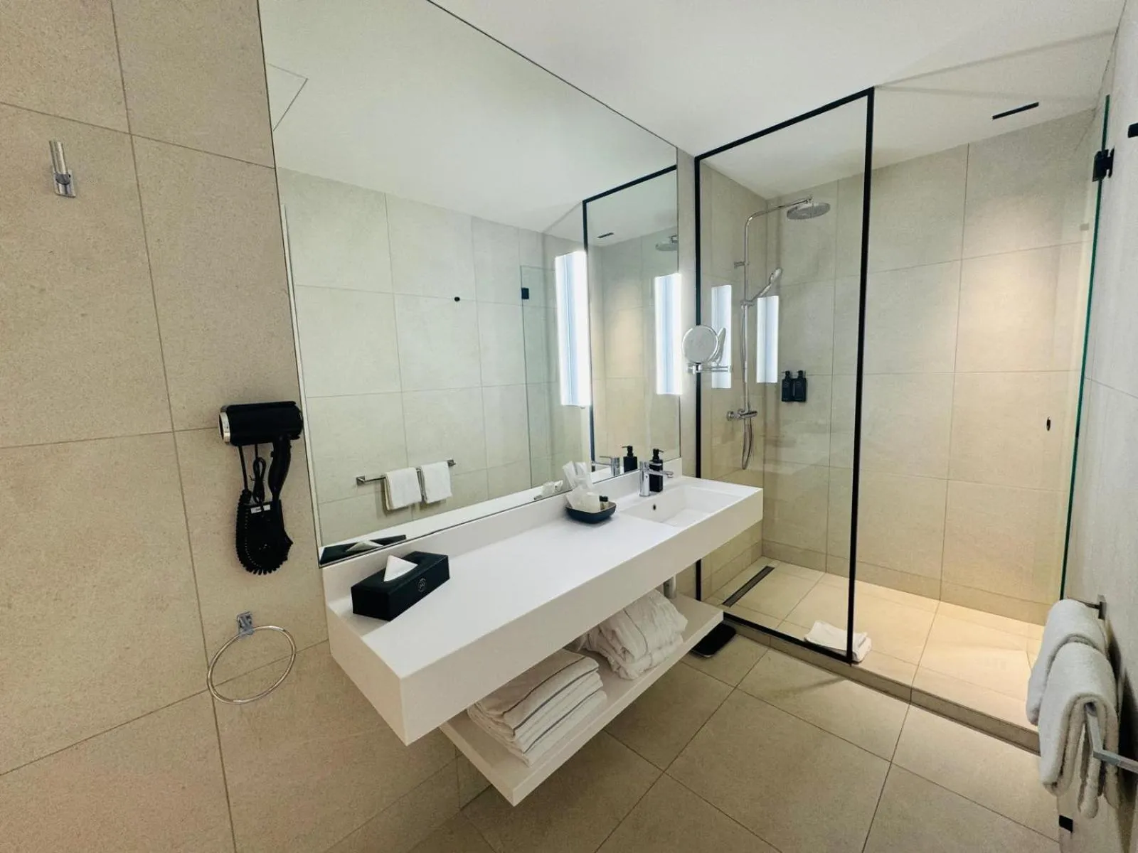 Bathroom in OPO Hotel