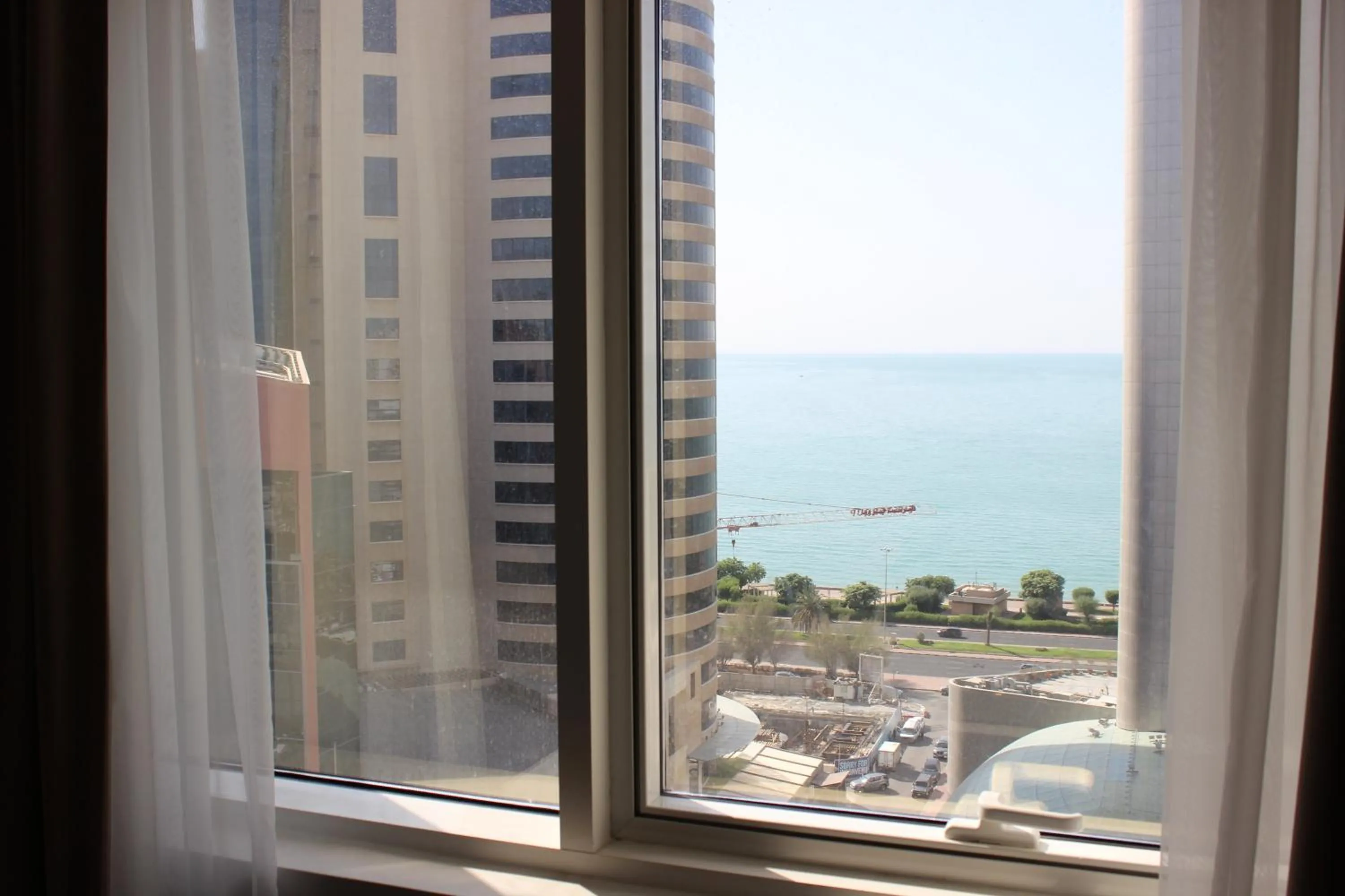 Dolphin Continental Hotel