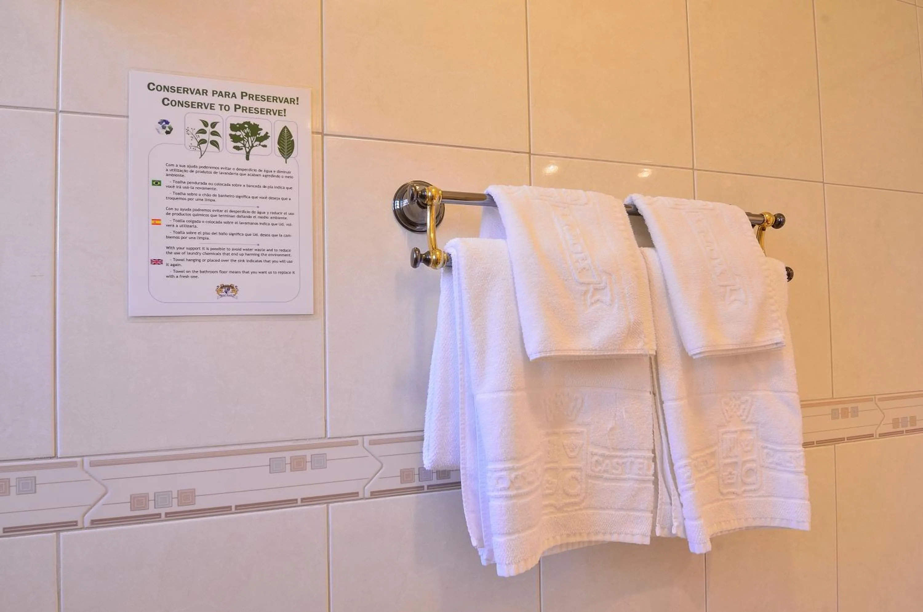 Bathroom in Hotel Castelar