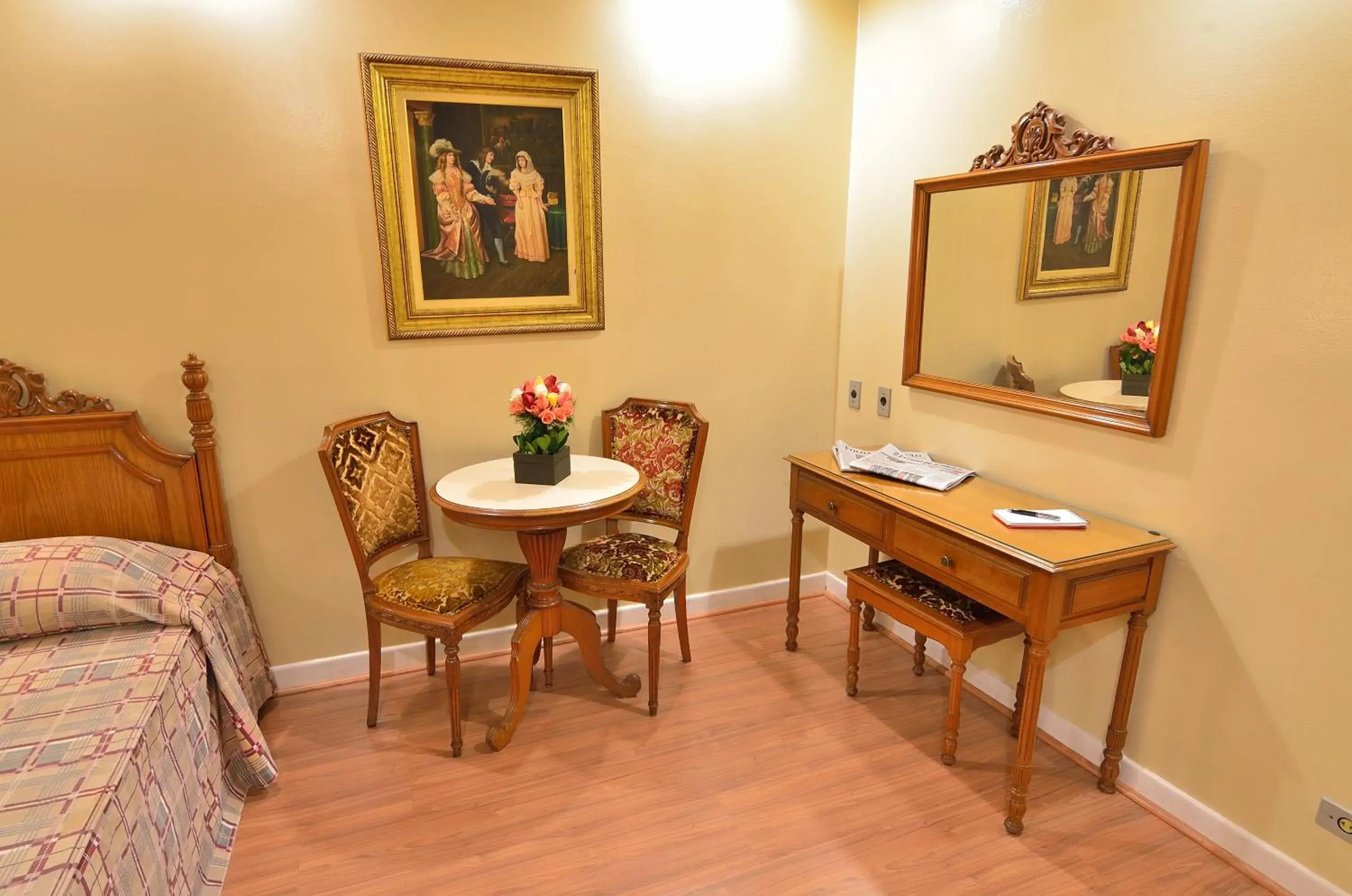 Triple Room in Hotel Castelar Triple Room in Hotel Castelar