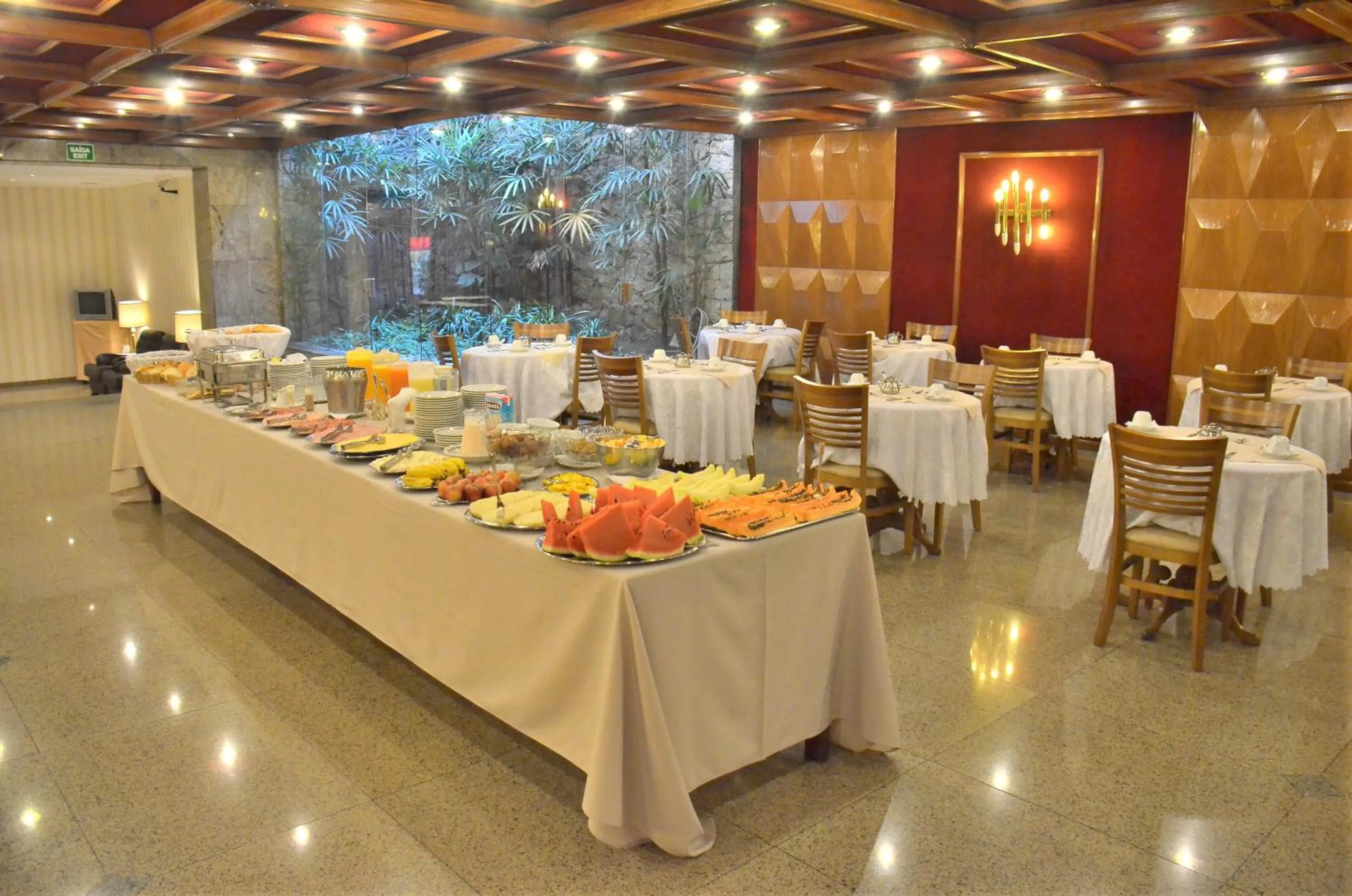 Restaurant/places to eat in Hotel Castelar