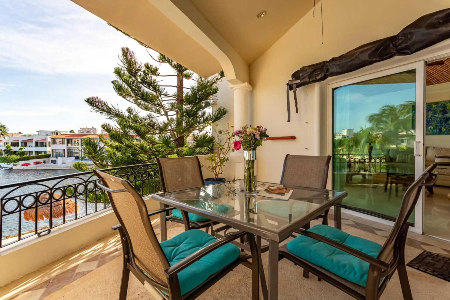 Balcony/Terrace in Aventuras Club