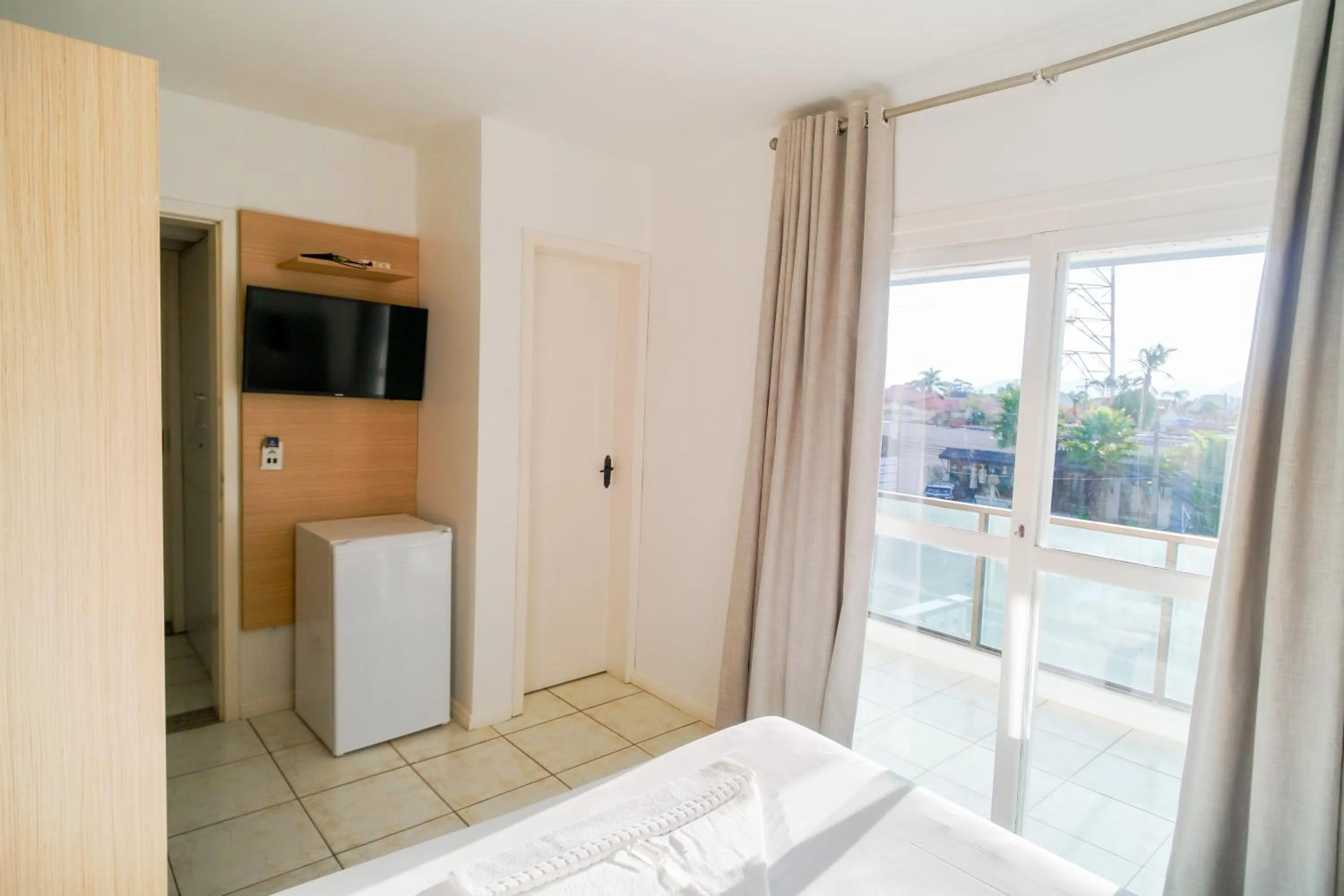 Bedroom, Bed in Xangri-La Praia Hotel