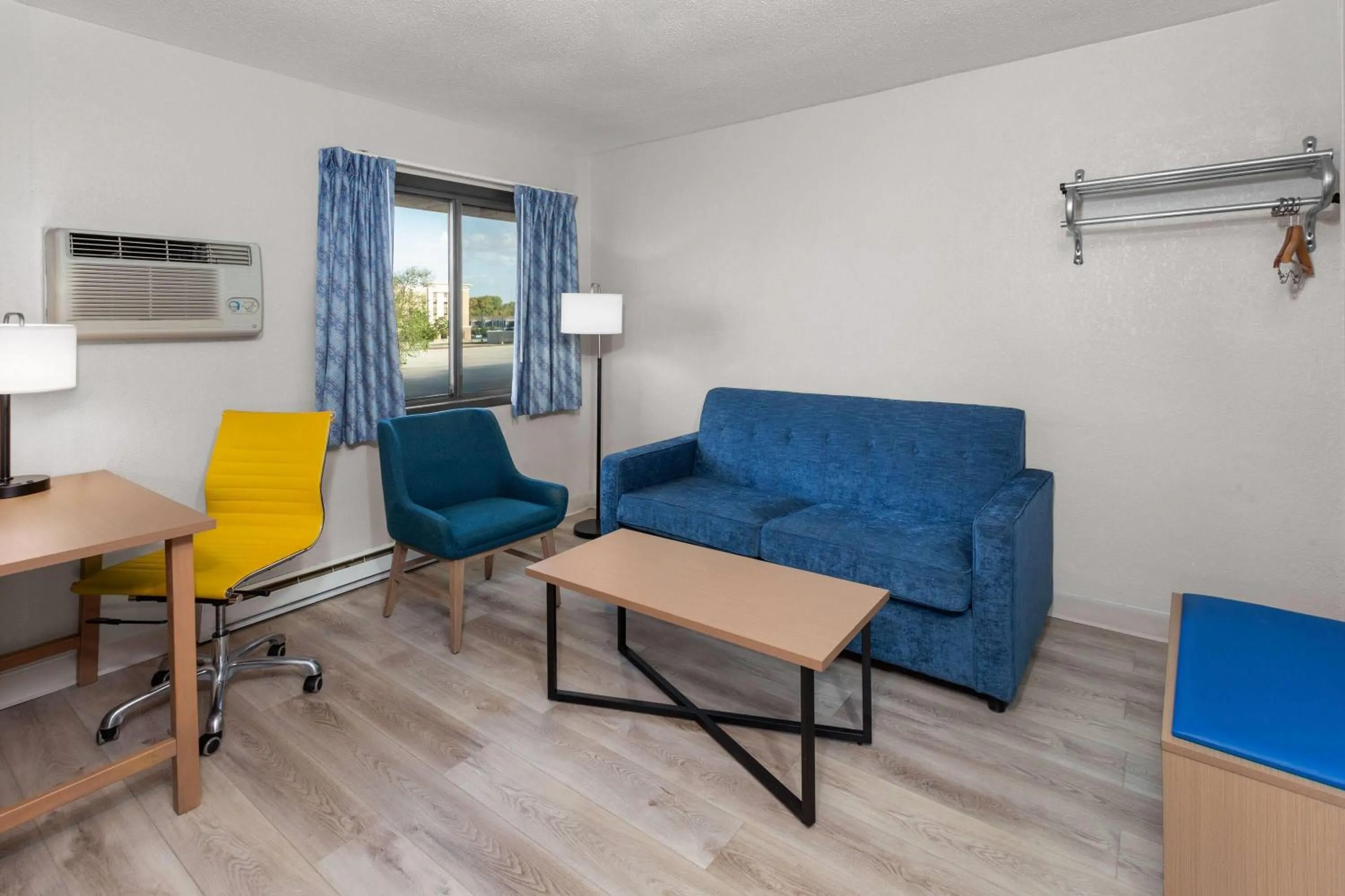 Bath in Days Inn by Wyndham Mason City