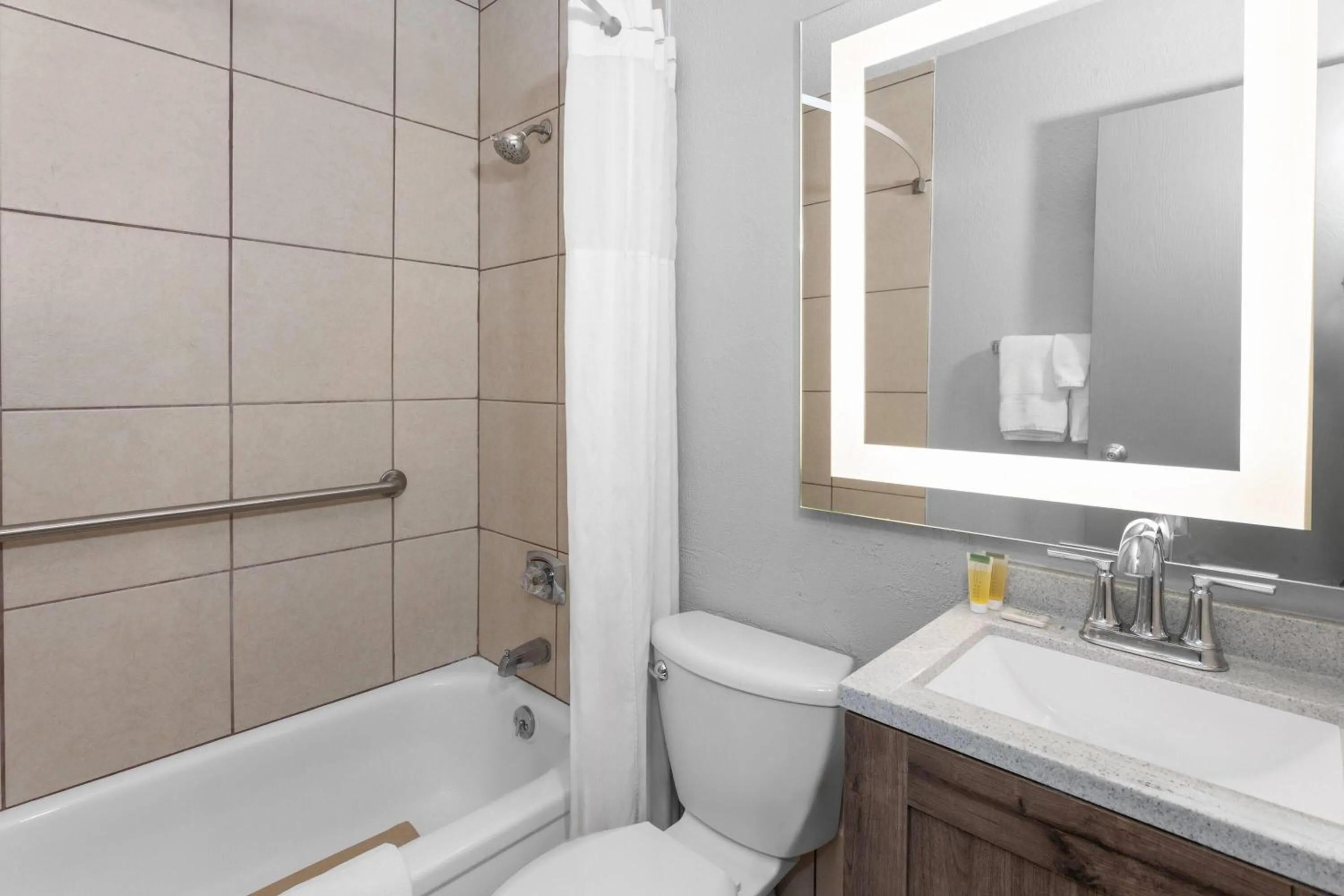 Bathroom in Days Inn by Wyndham Mason City