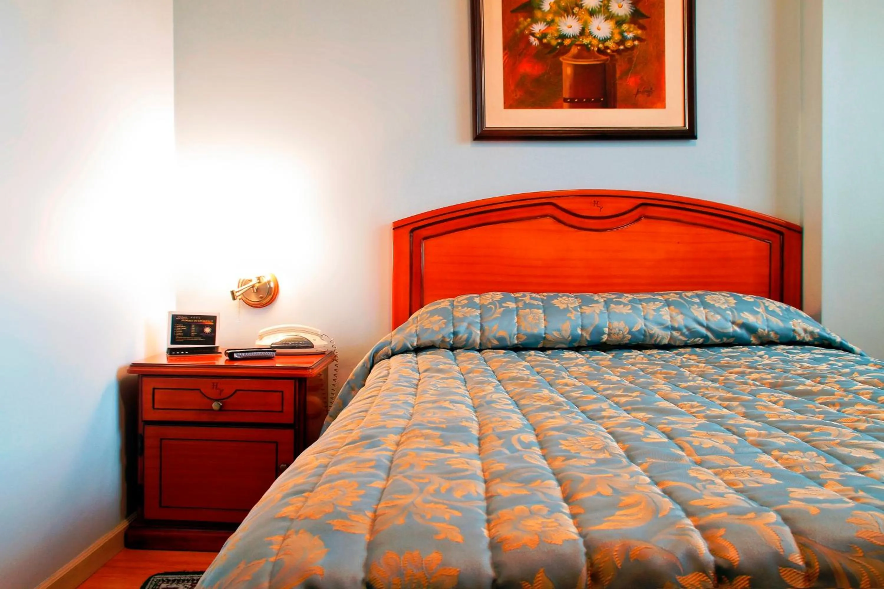 Bed in Hotel Yanuncay