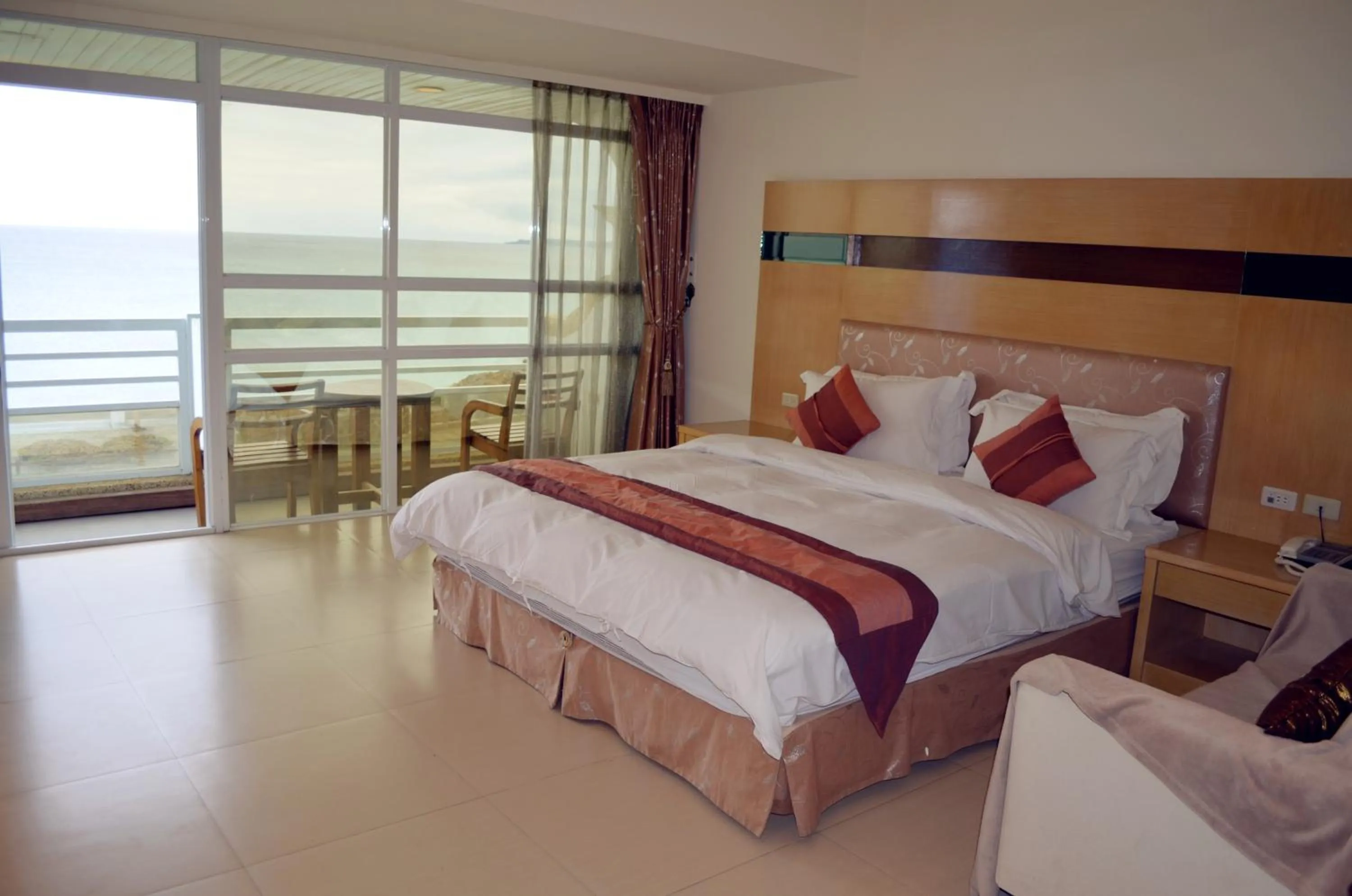 Photo of the whole room, Bed in Yake Homestay