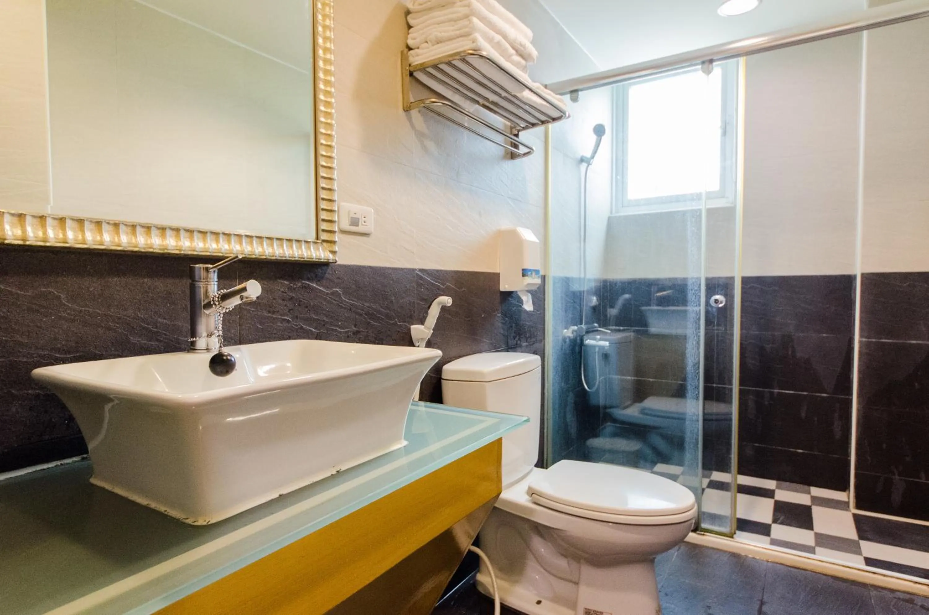 Bathroom in Yake Homestay