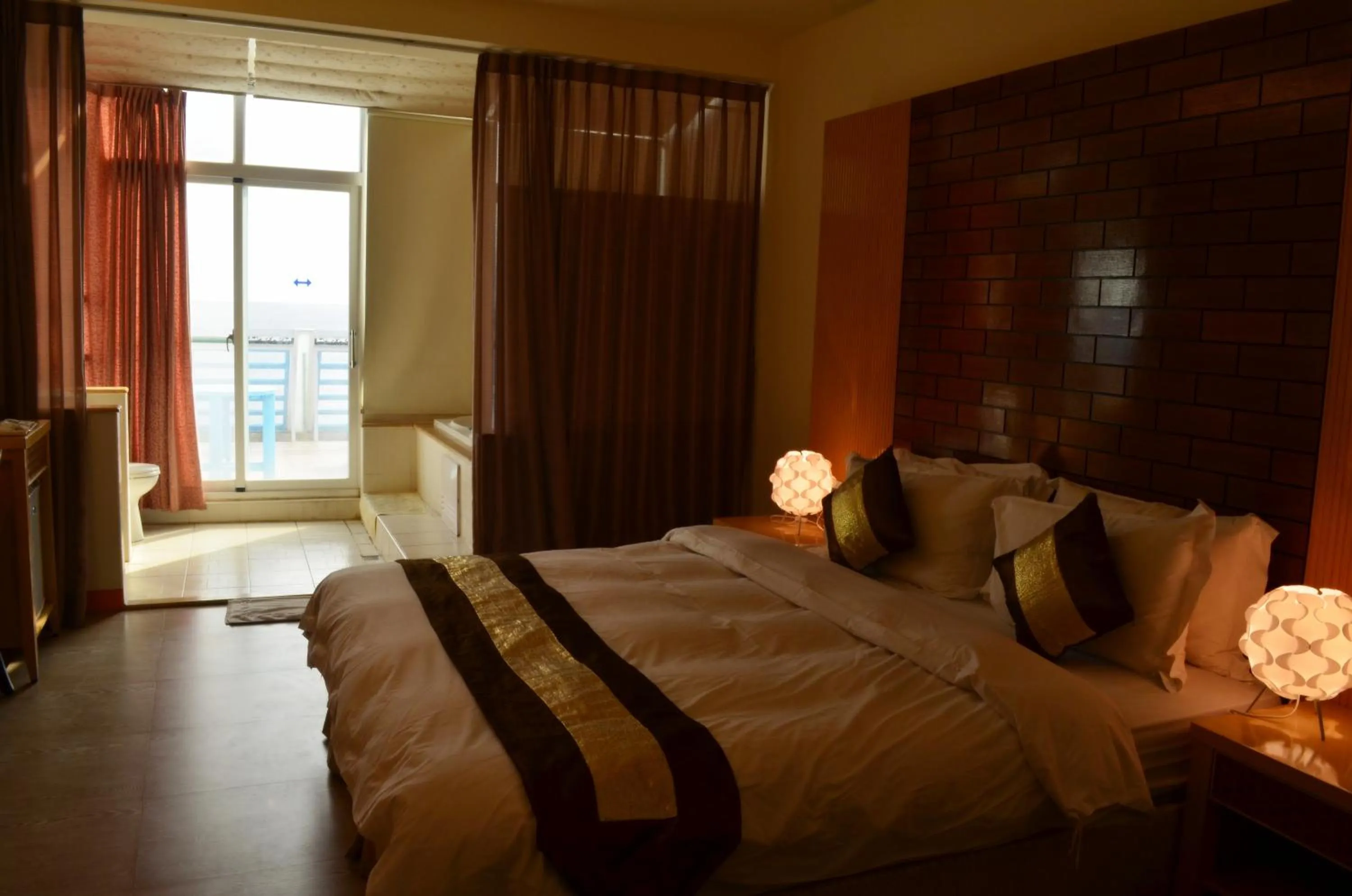 Photo of the whole room, Bed in Yake Homestay