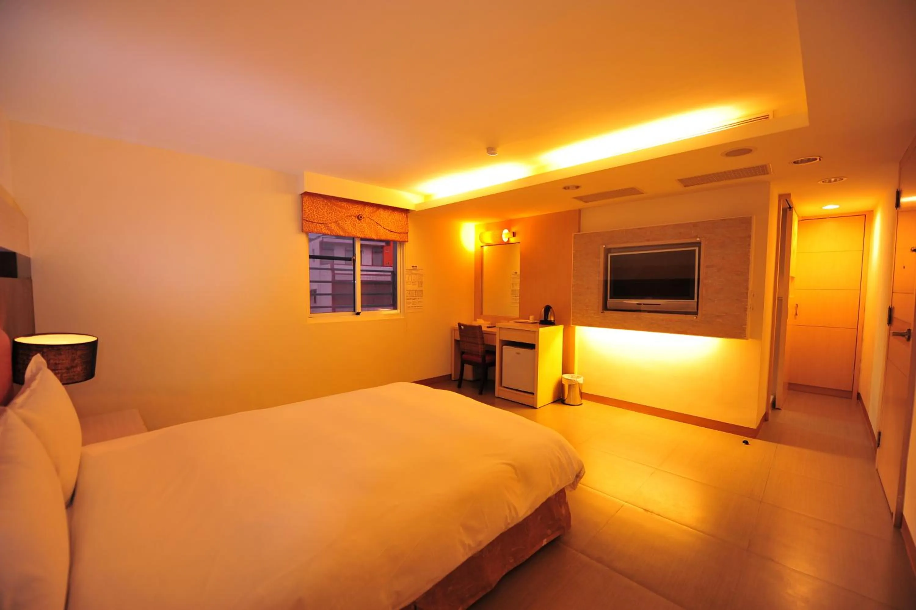 Photo of the whole room, Bed in Yake Homestay