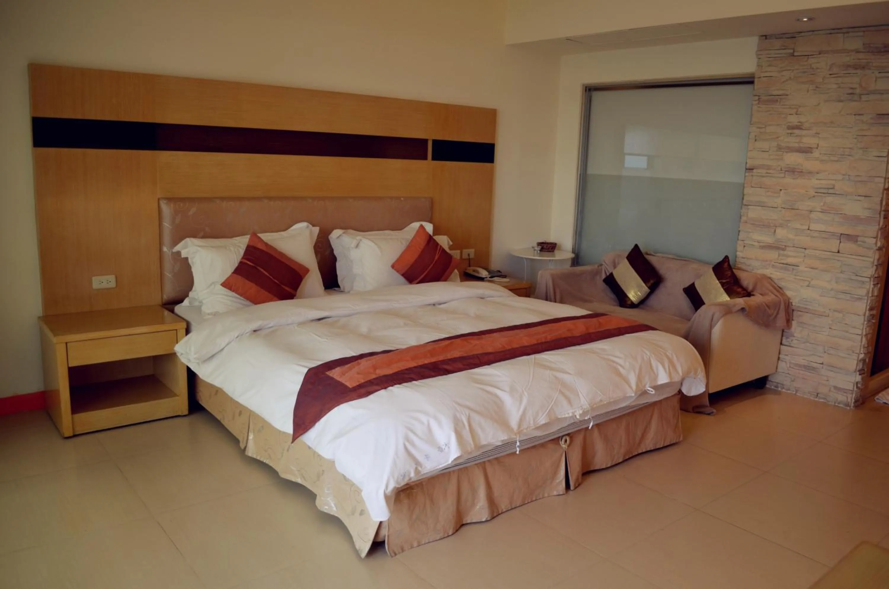 Photo of the whole room, Bed in Yake Homestay