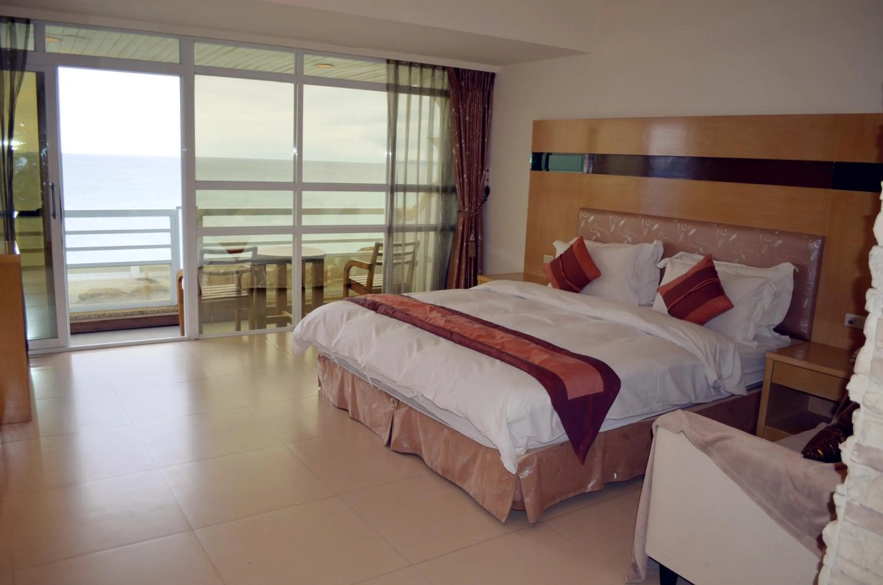 Photo of the whole room, Bed in Yake Homestay