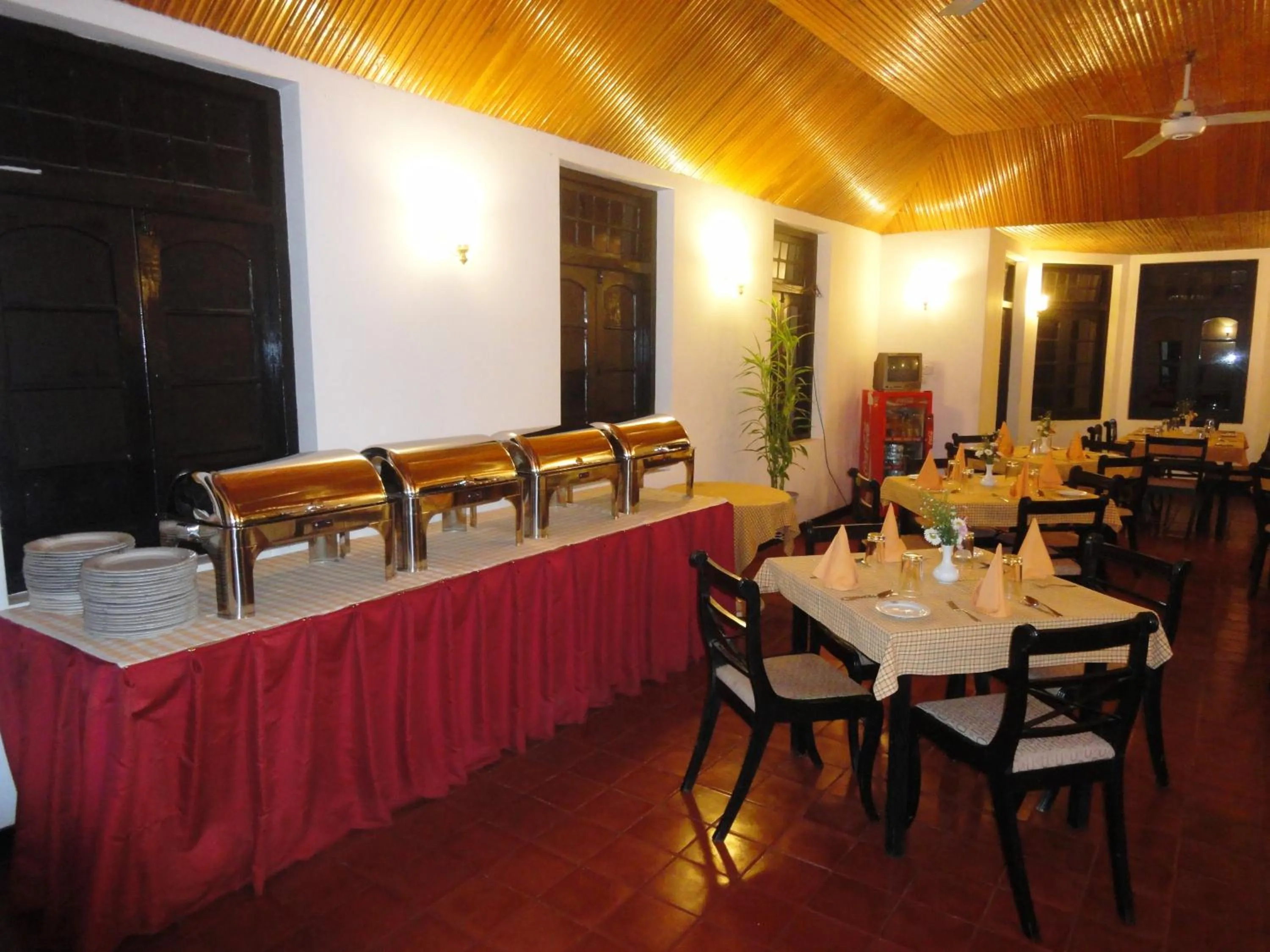 Restaurant/places to eat in Hotel Country Comfort