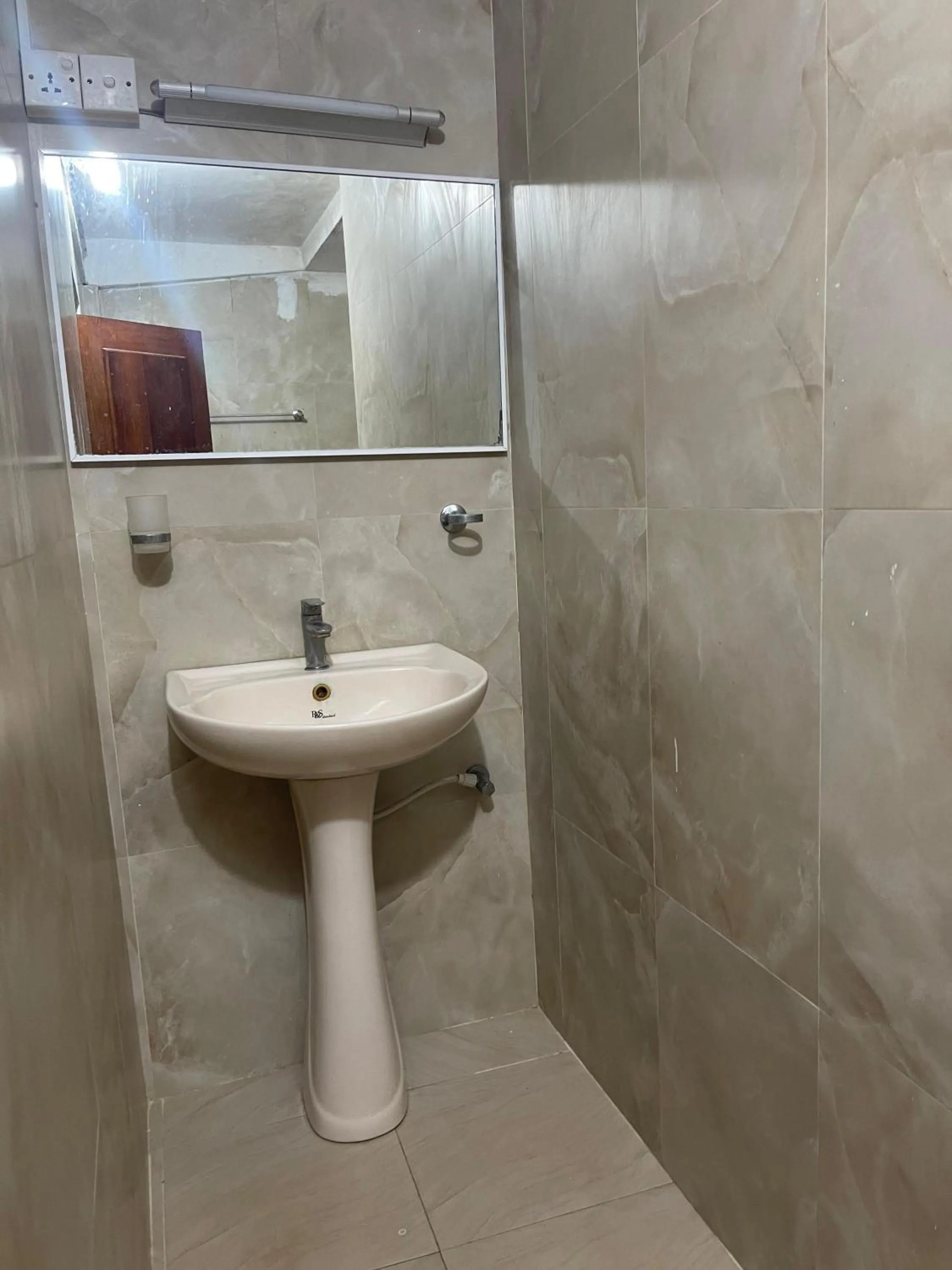 Anandas Beach Resort