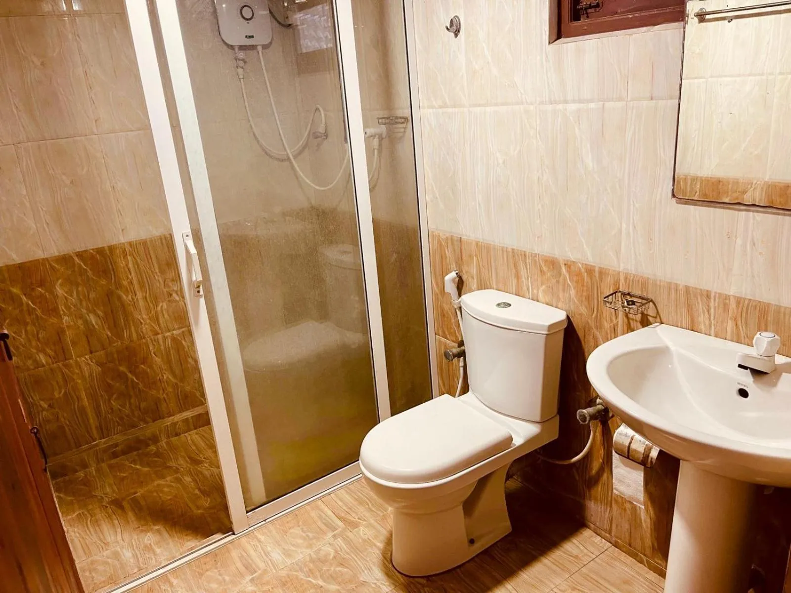 Anandas Beach Resort