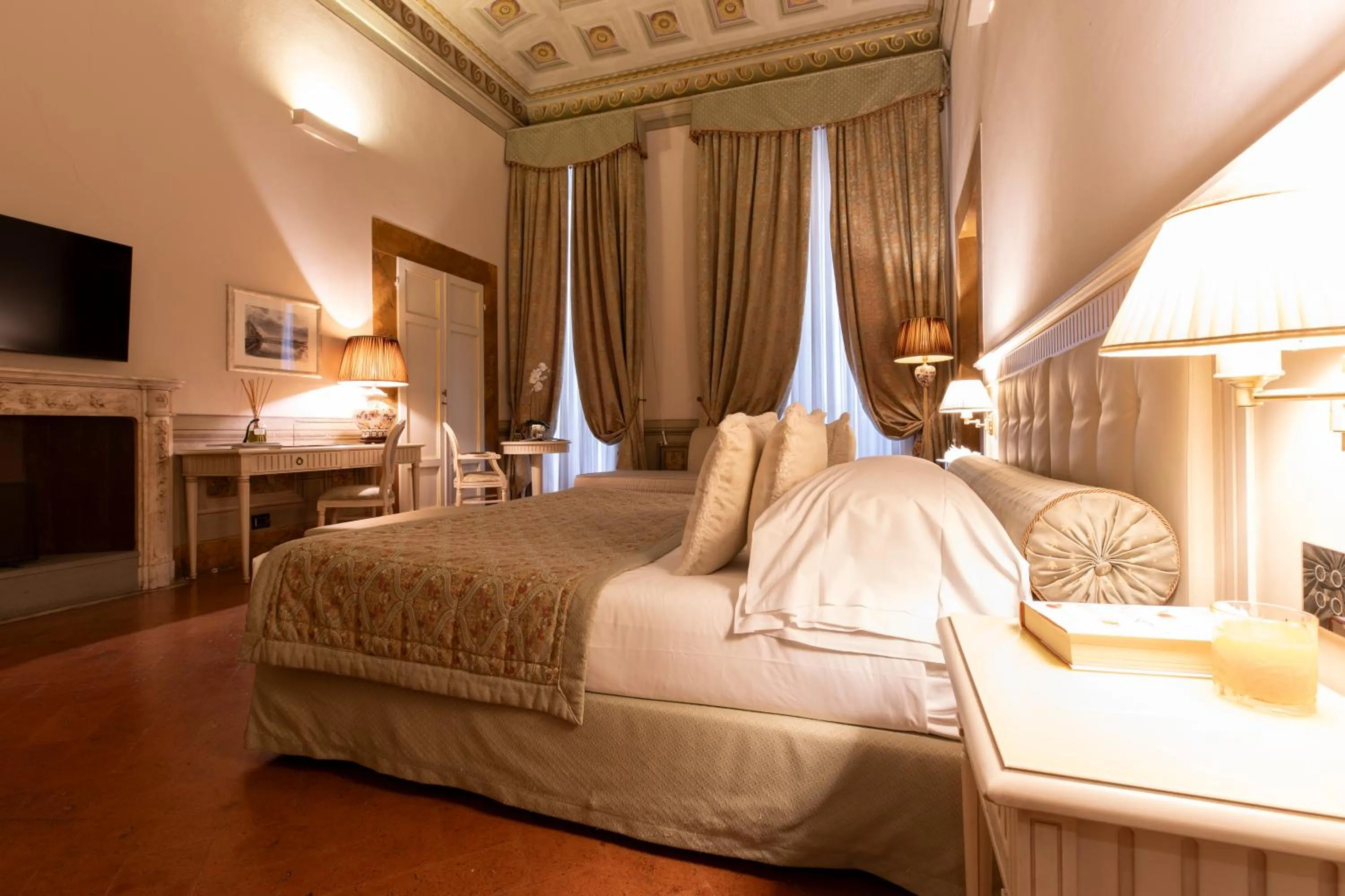 TV and multimedia, Bed in Palazzo Guicciardini