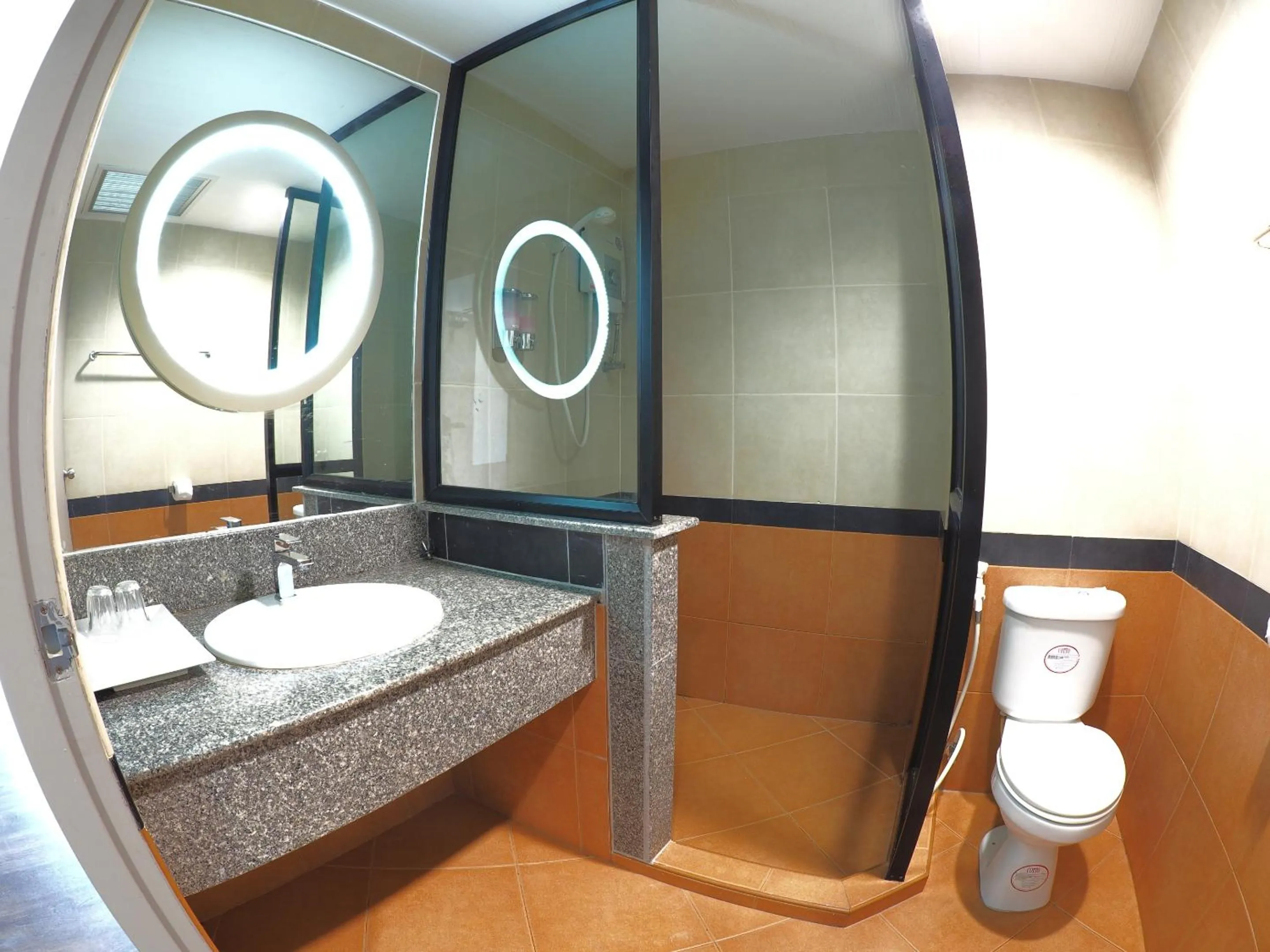 Bathroom in Nipa Garden Hotel