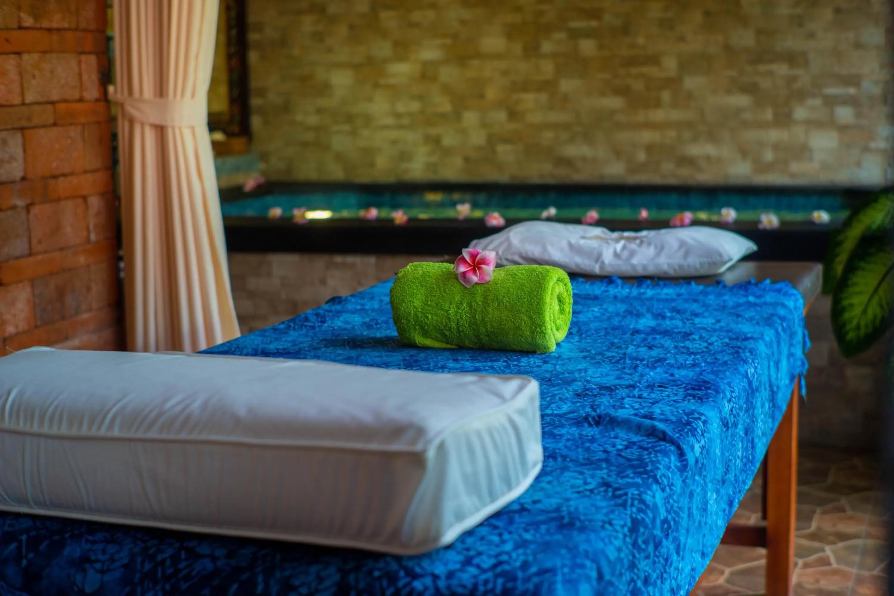 Spa and wellness centre/facilities, Bed in Villa Selonding Batu