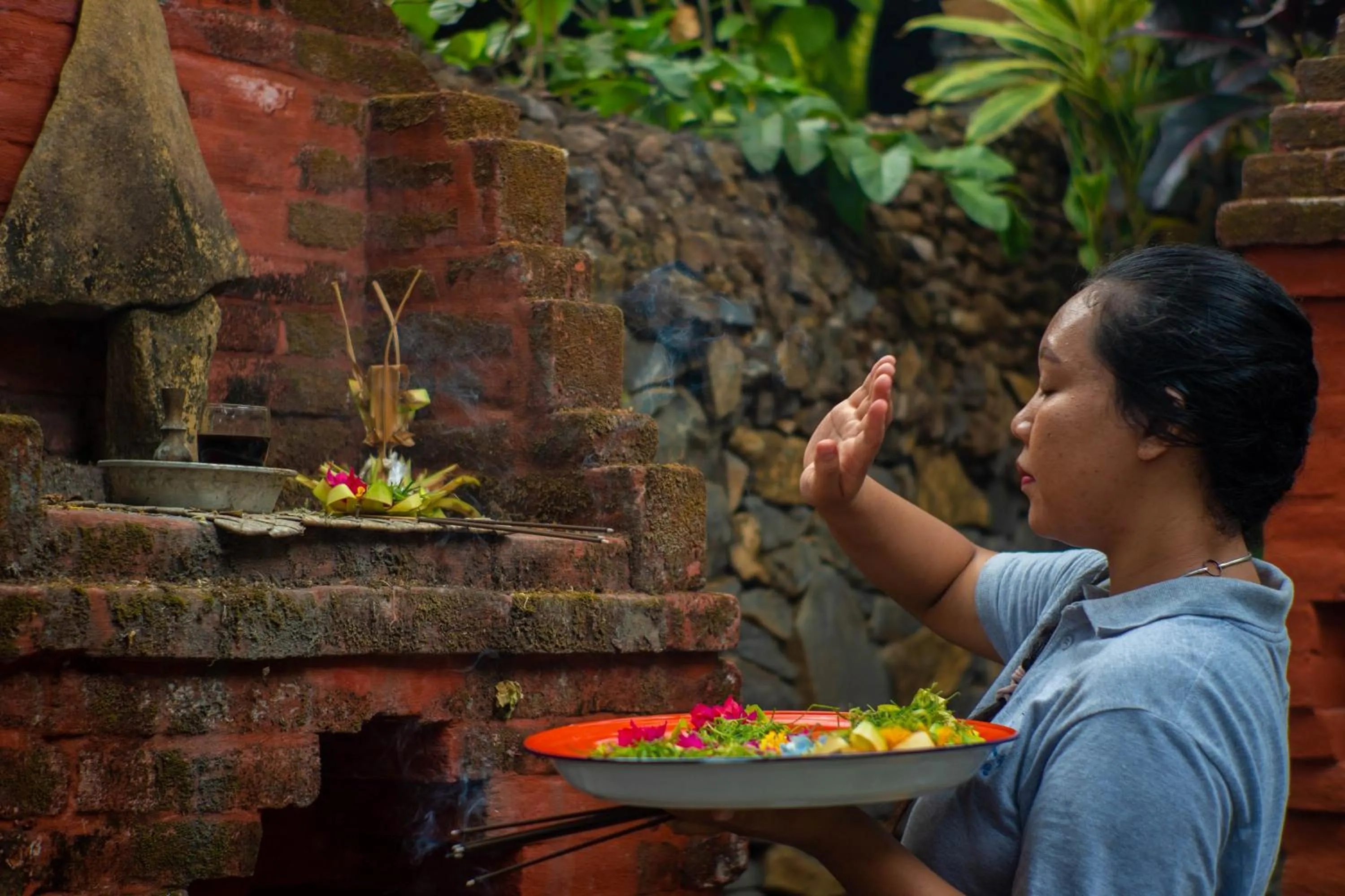 People in Villa Selonding Batu