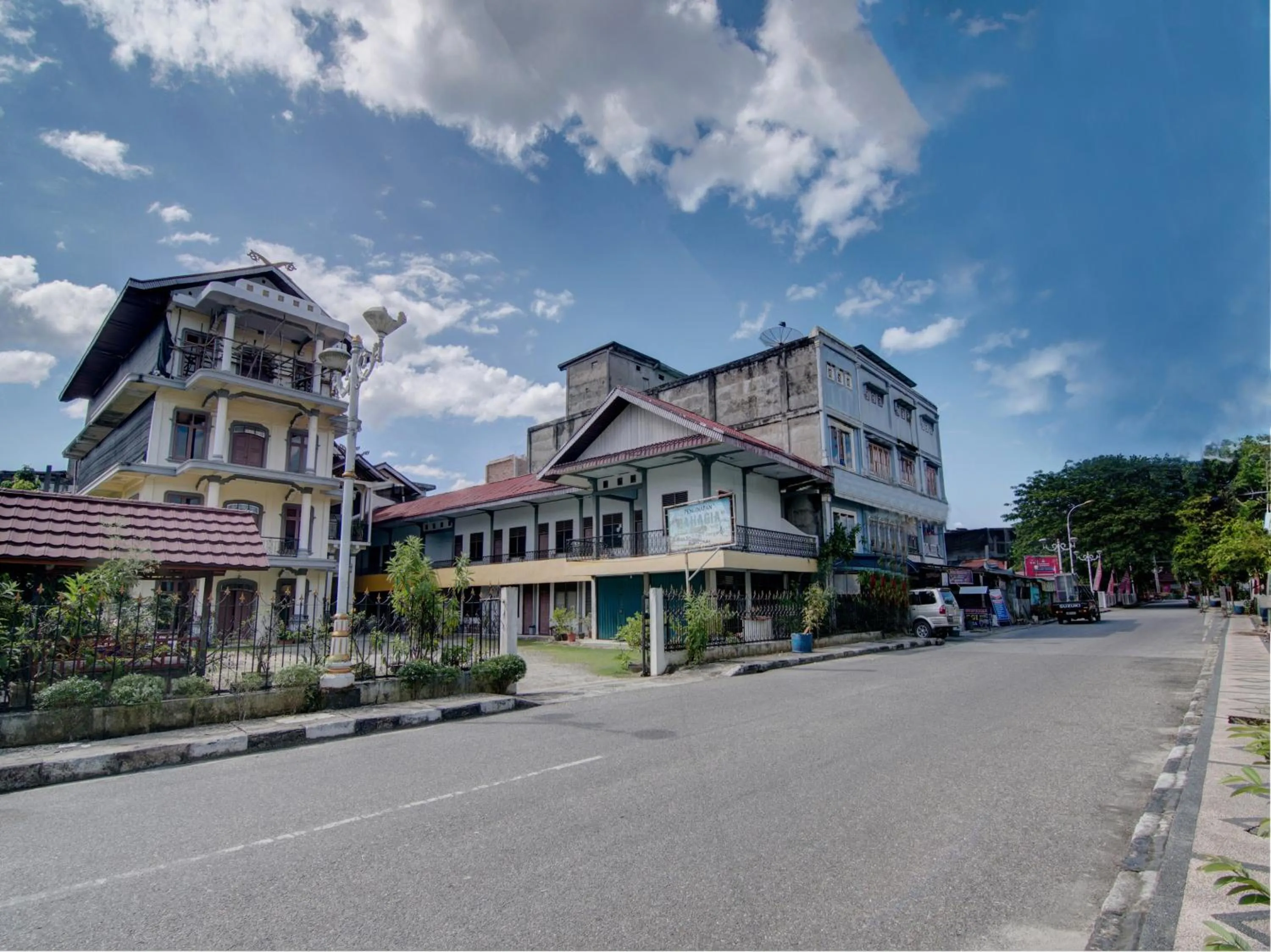 Facade/entrance in Hotel O Bahagia Homestay SyariahNearMonument Park City Sand Pengaraian