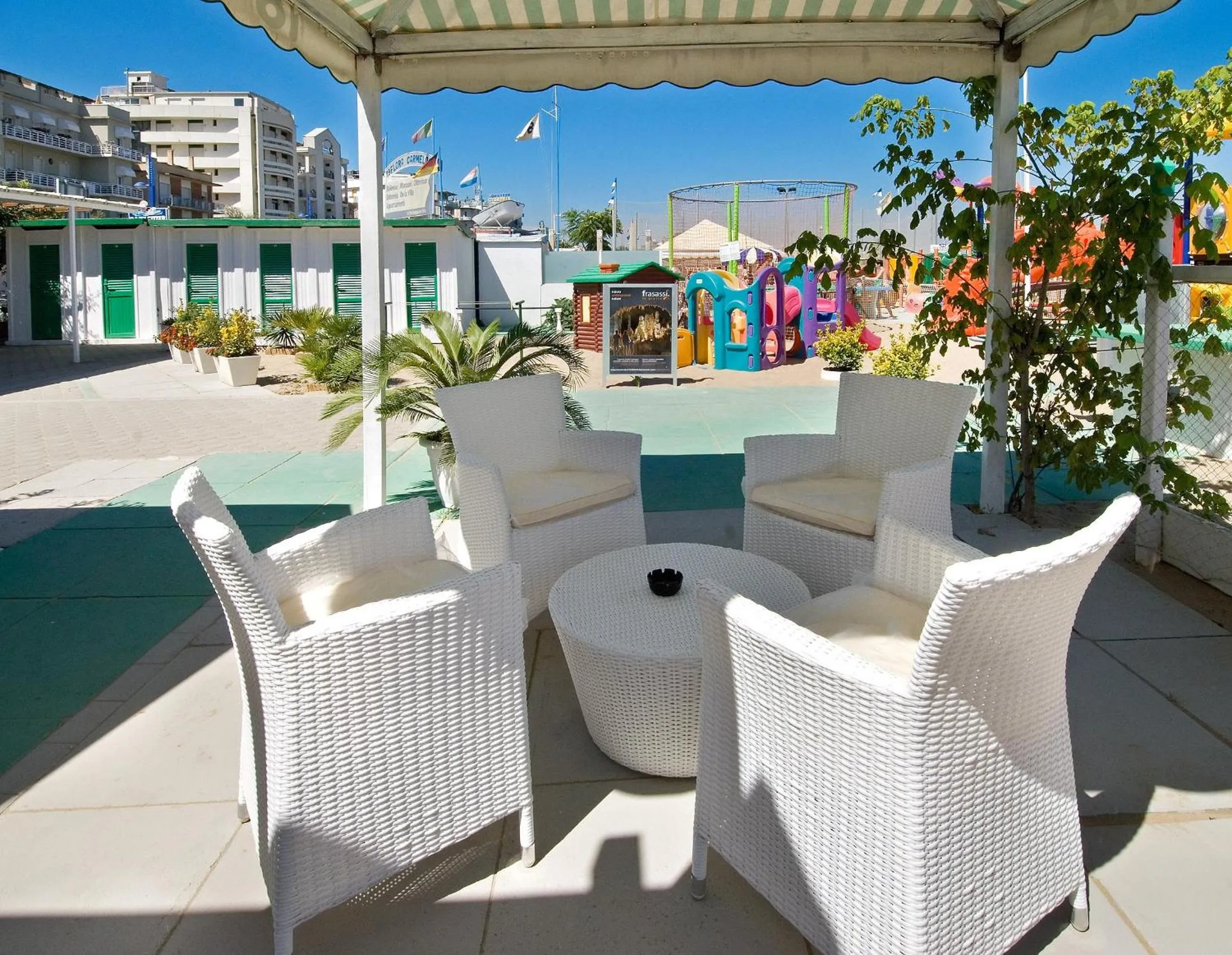 Beach in Hotel Prestige