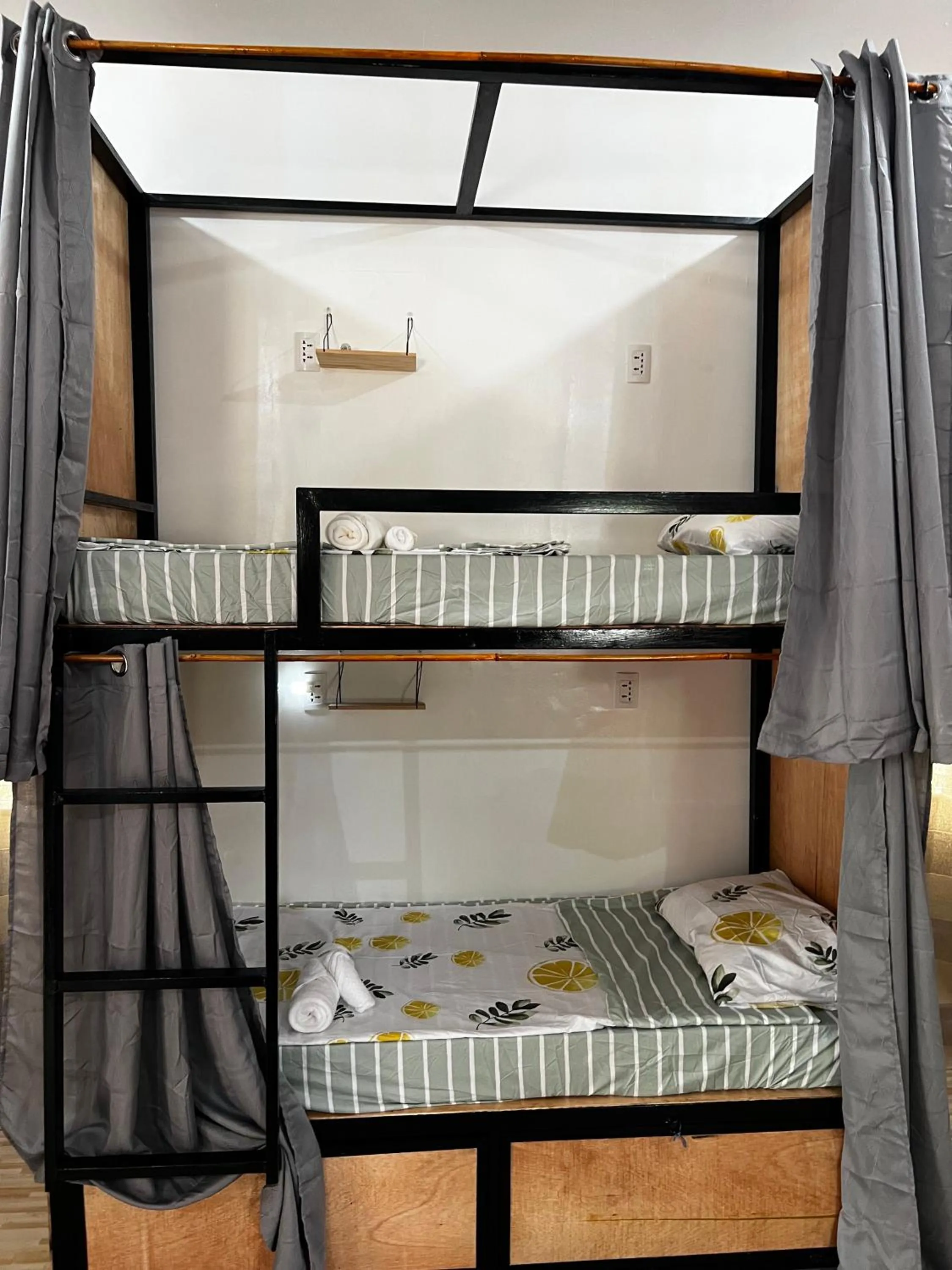 Bed in The Backyard Inn