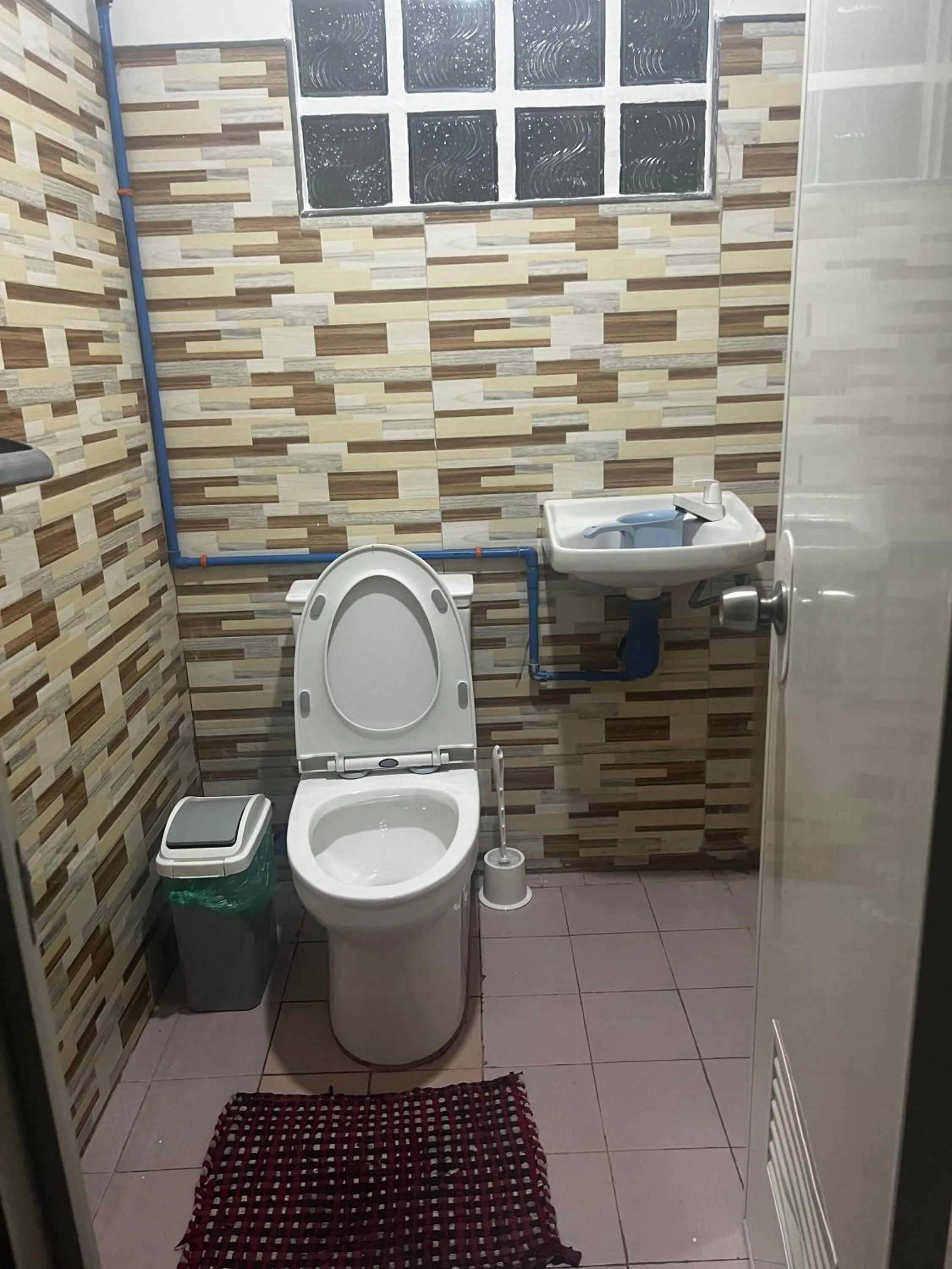 Bathroom in The Backyard Inn