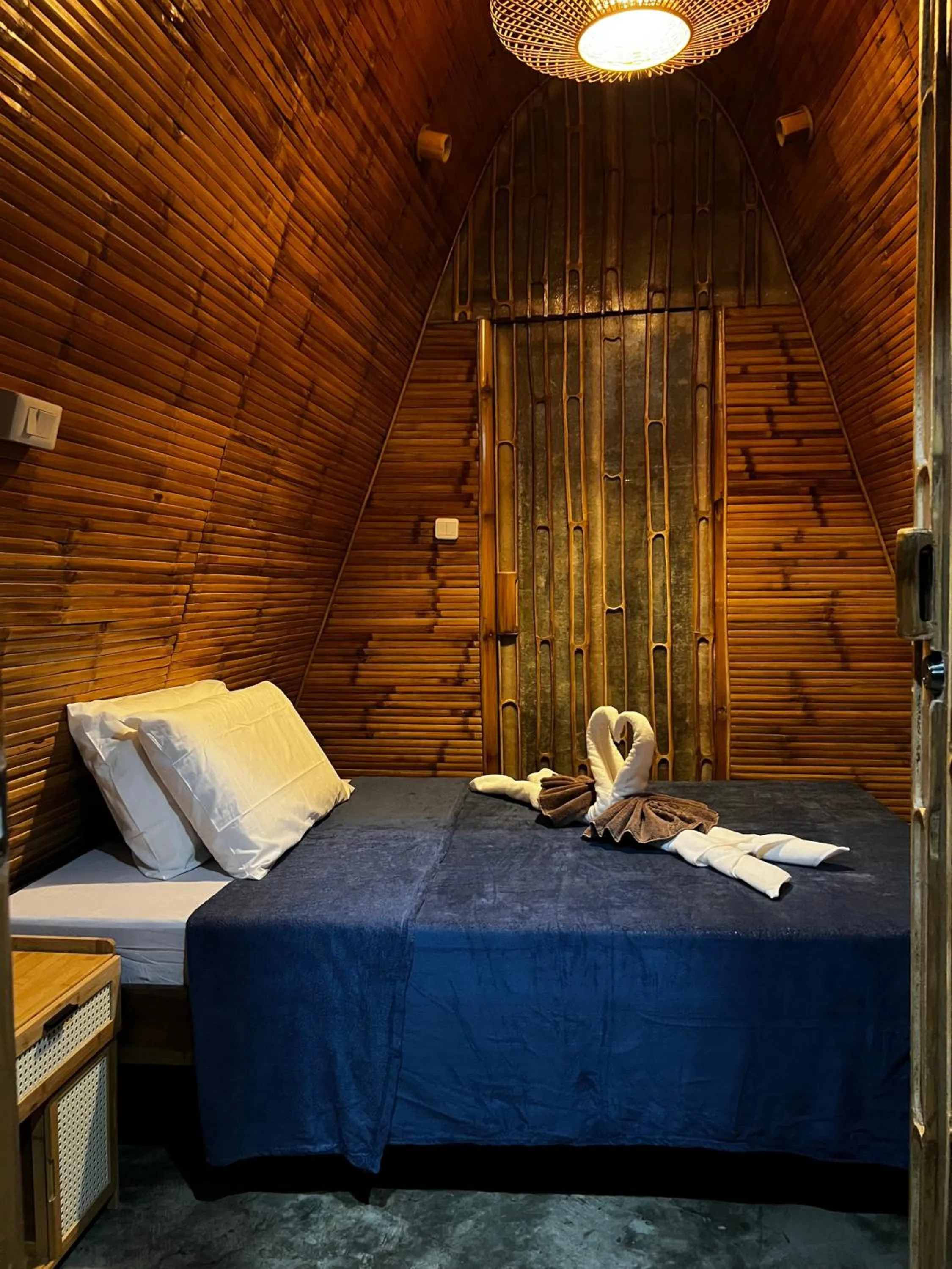 Bed in The Backyard Inn