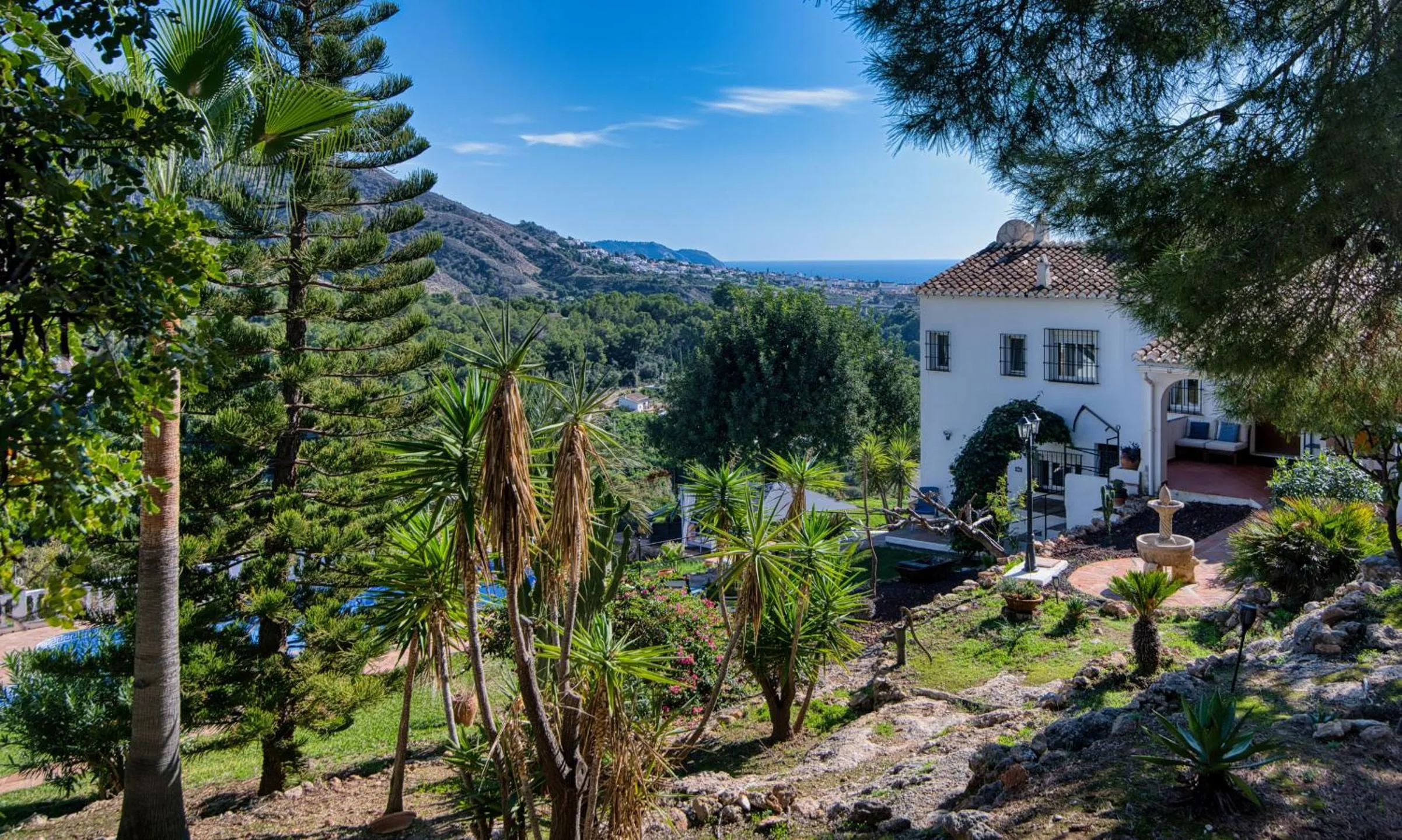 Property building in Villa Morera Bed & Breakfast