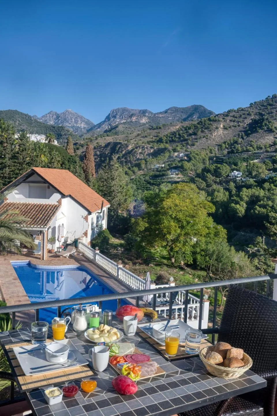 Mountain view in Villa Morera Bed & Breakfast