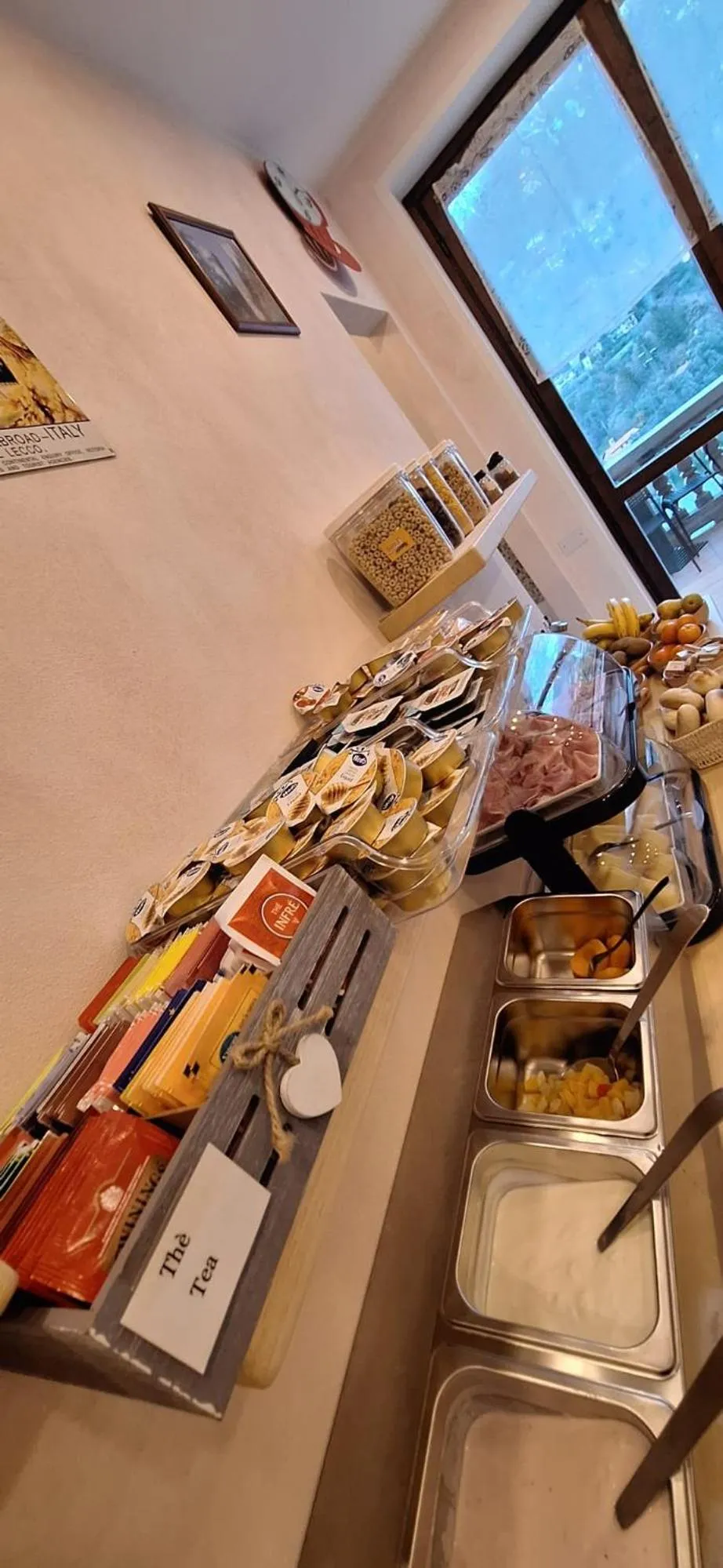 Restaurant/places to eat in Hotel Diffuso Il Portichetto sulla collina a Vezio Perledo