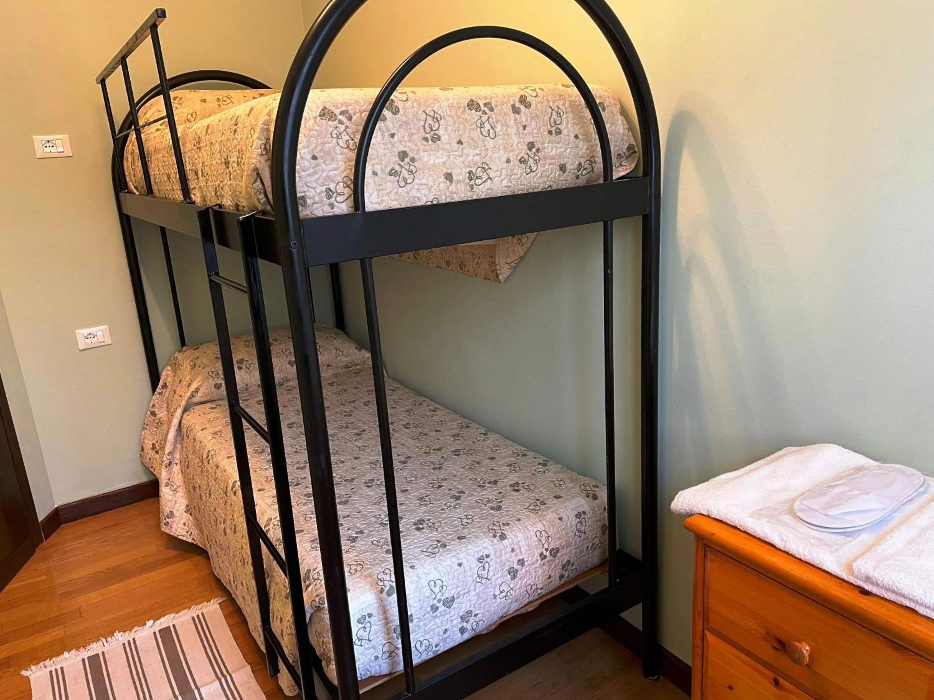 Bed in Hotel Diffuso Il Portichetto sulla collina a Vezio Perledo