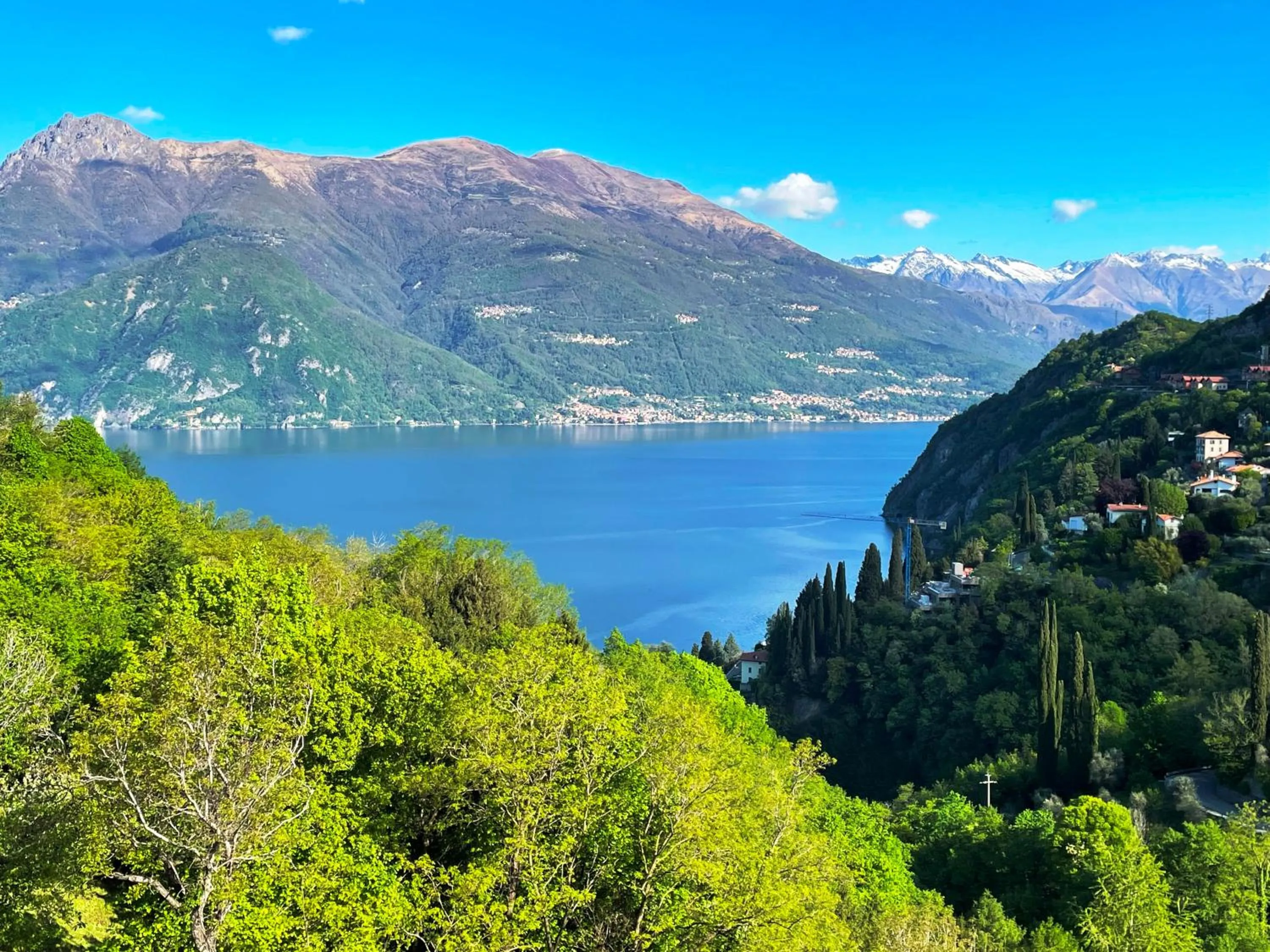 Natural landscape in Hotel Diffuso Il Portichetto sulla collina a Vezio Perledo