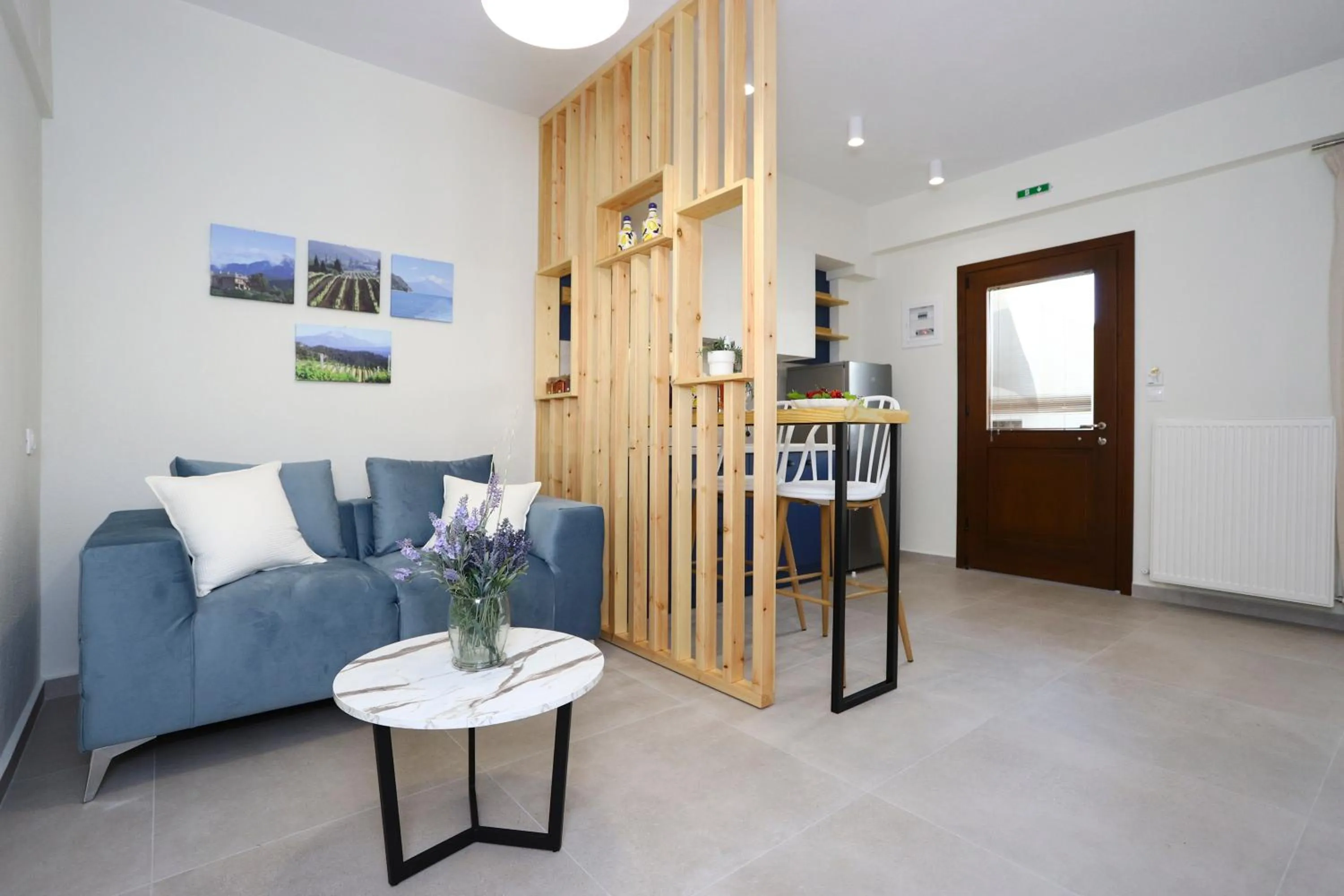 Seating area in ONAR OURANOUPOLIS