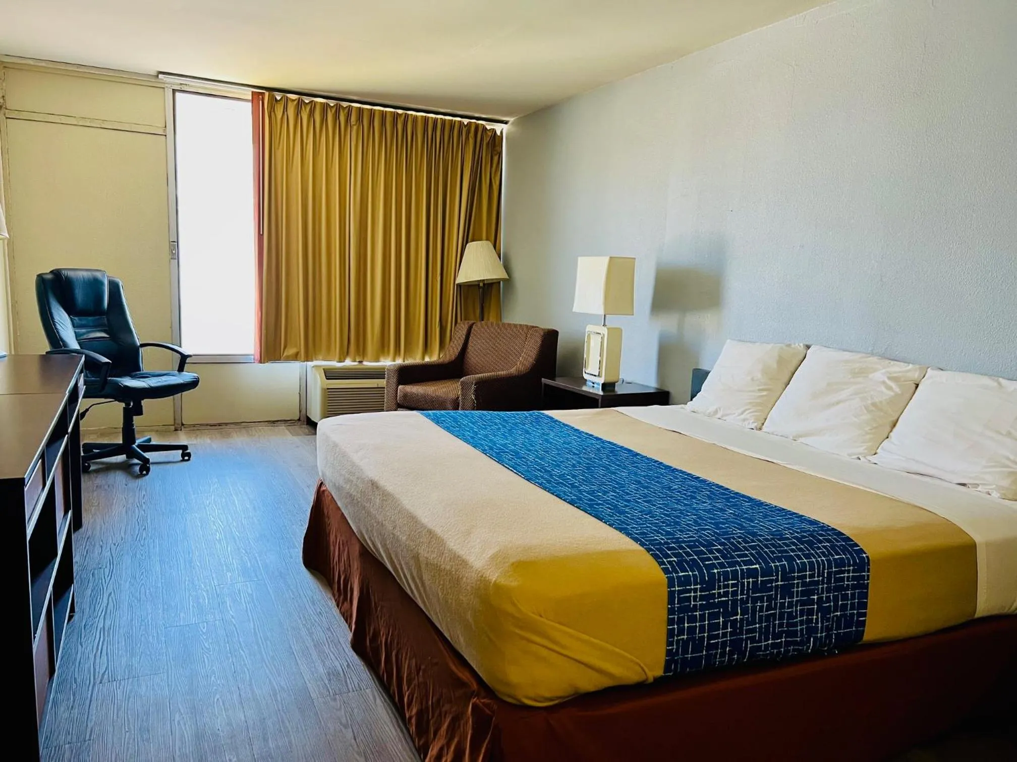 Bed in Travelodge by Wyndham Carlisle North