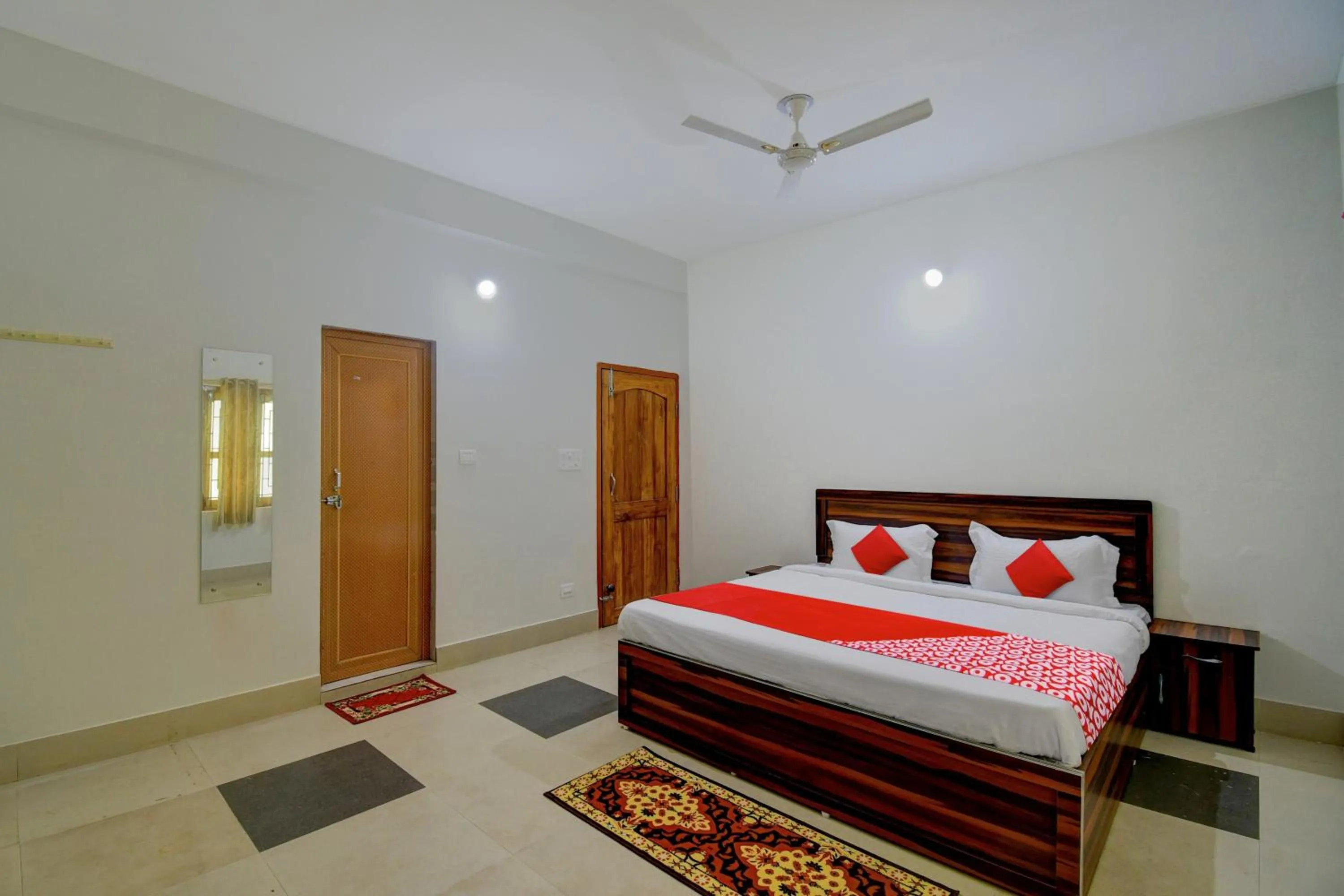 Facade/entrance, Bed in Super Hotel O Anvi