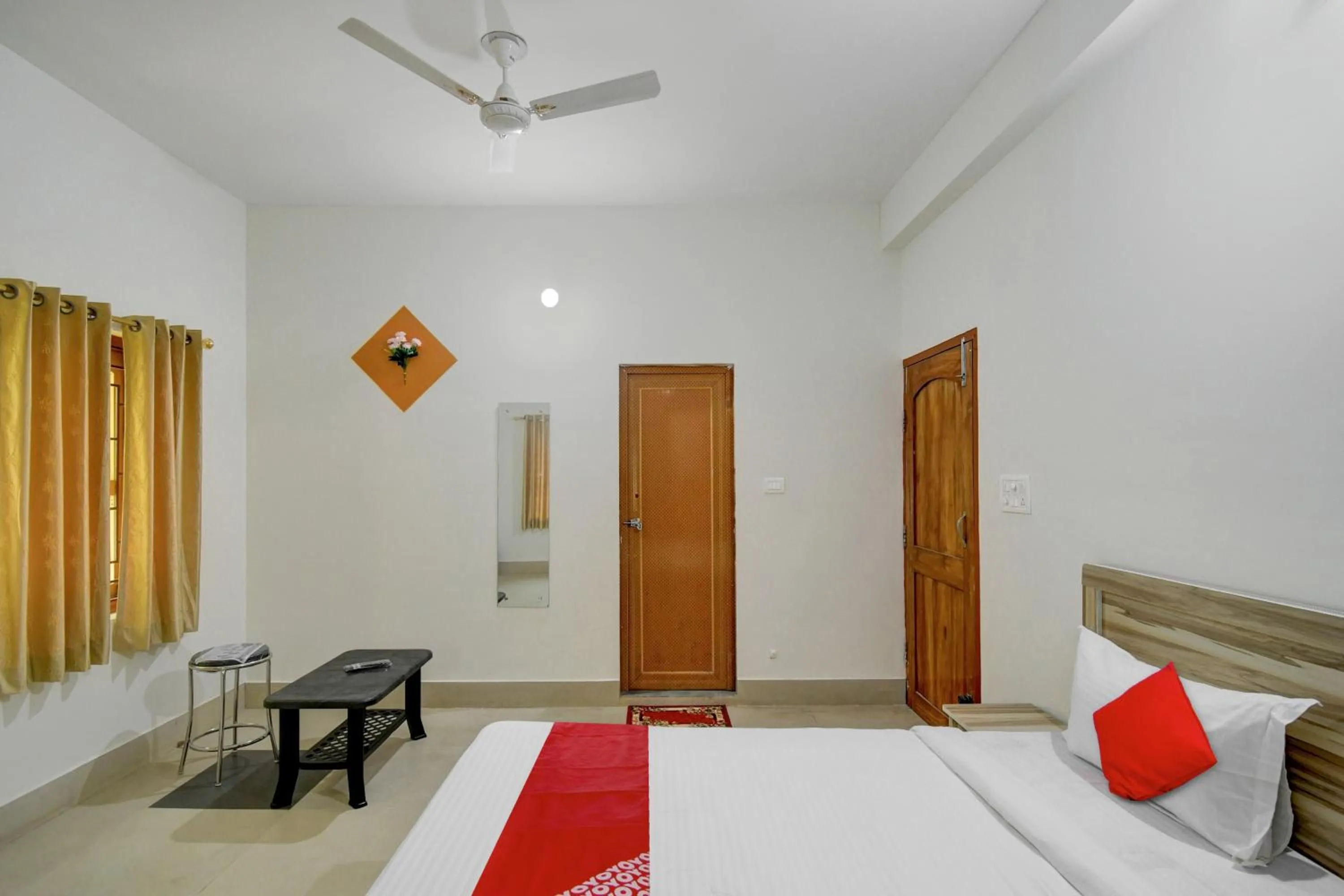 Bedroom, Bed in Super Hotel O Anvi