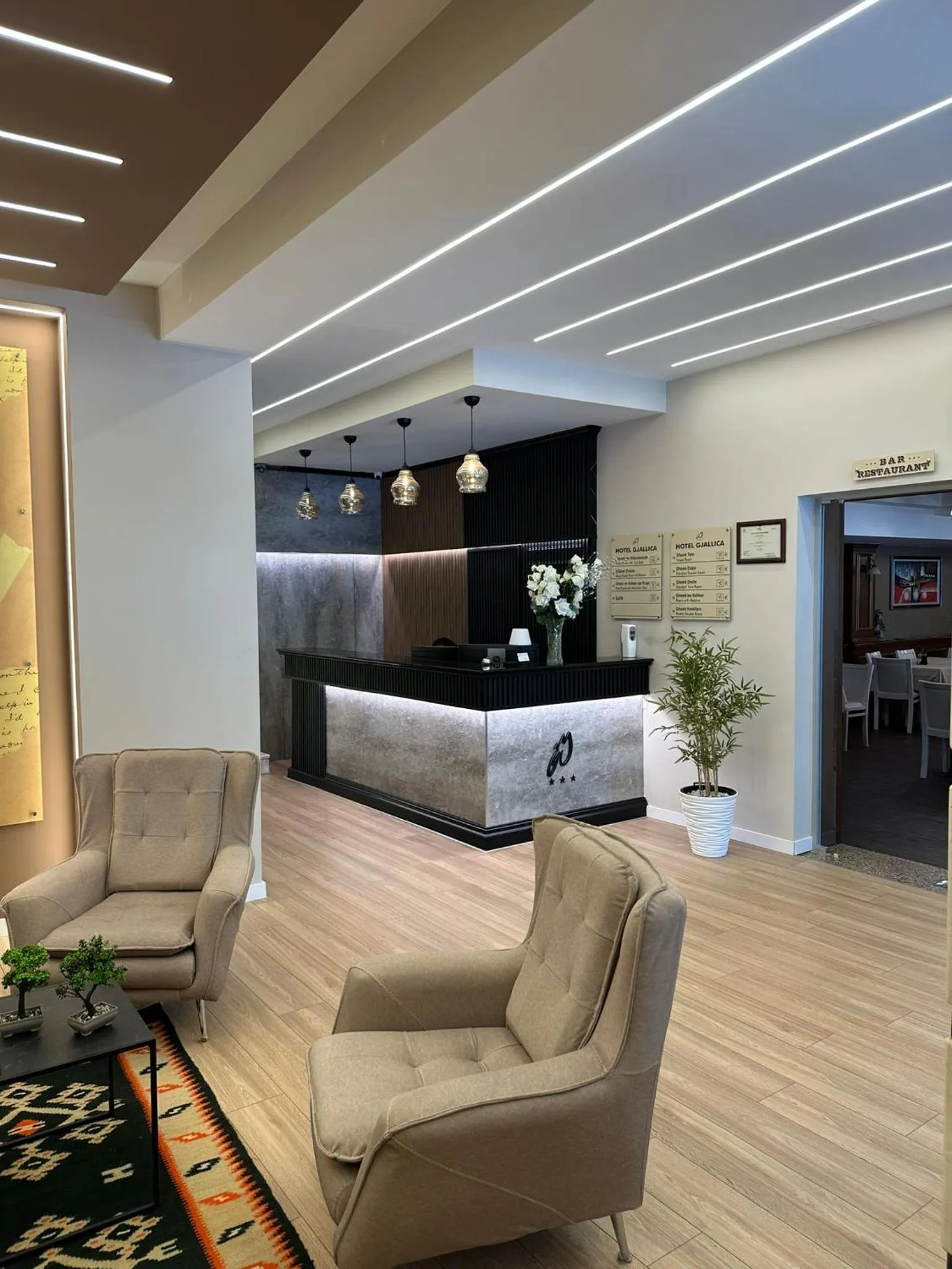 Lobby or reception in Hotel Gjallica