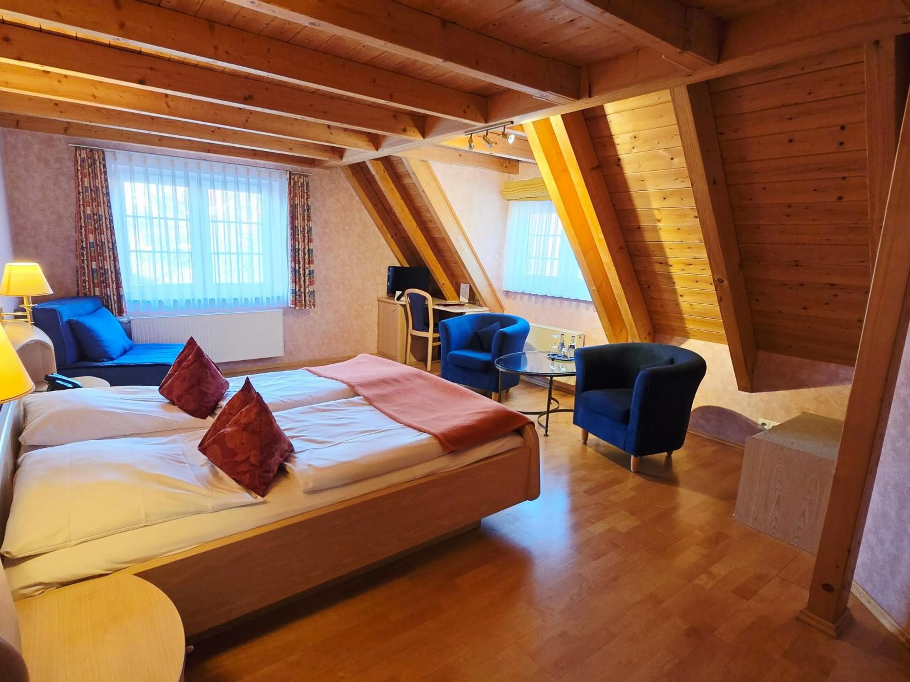 Photo of the whole room, Bed in Hotel Post Jungingen