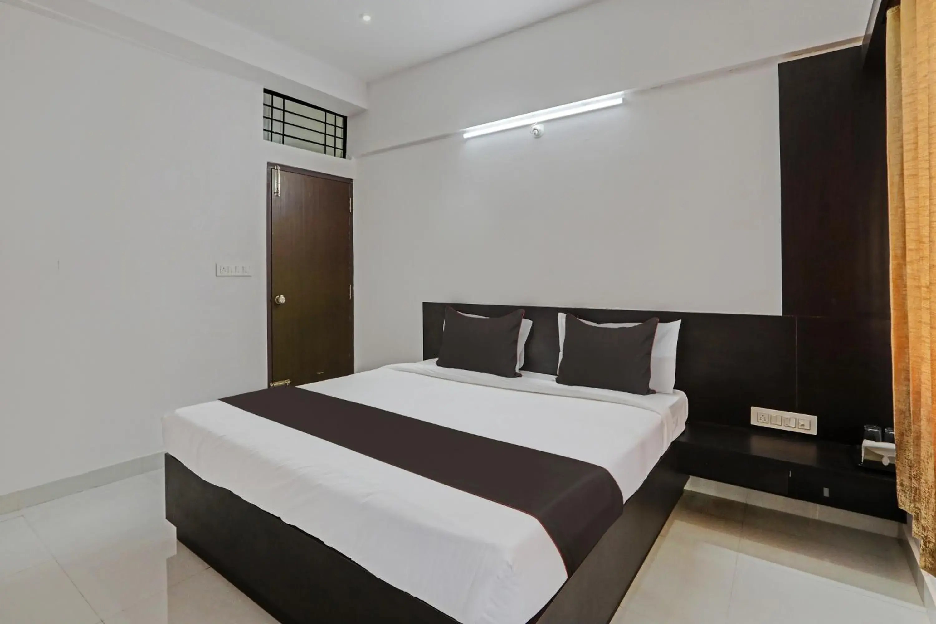 Classic Triple Room - single occupancy in Hotel O Easy Stay Mysore Classic Triple Room - single occupancy in Hotel O Easy Stay Mysore