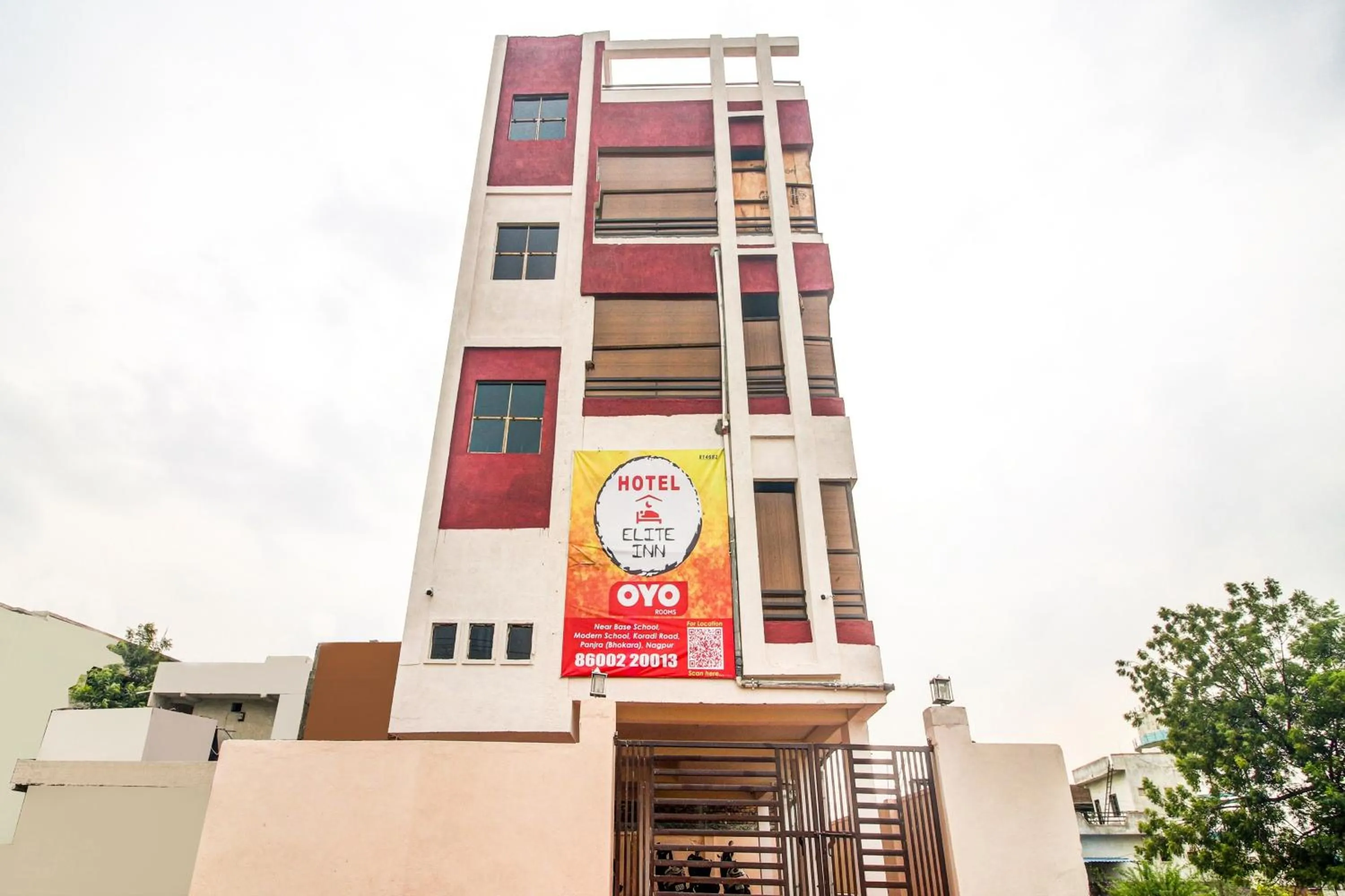 Facade/entrance in Hotel O Elite Inn