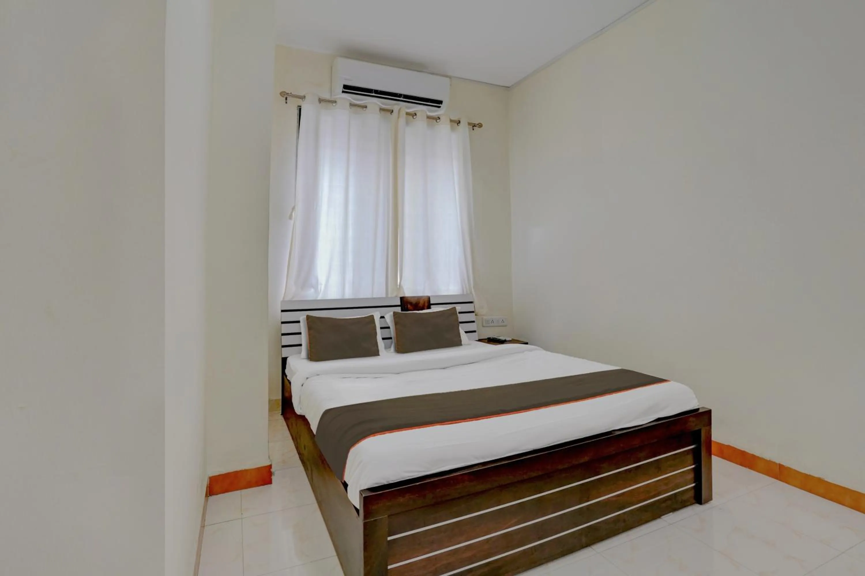 Bedroom, Bed in Collection O Krupa Lodge