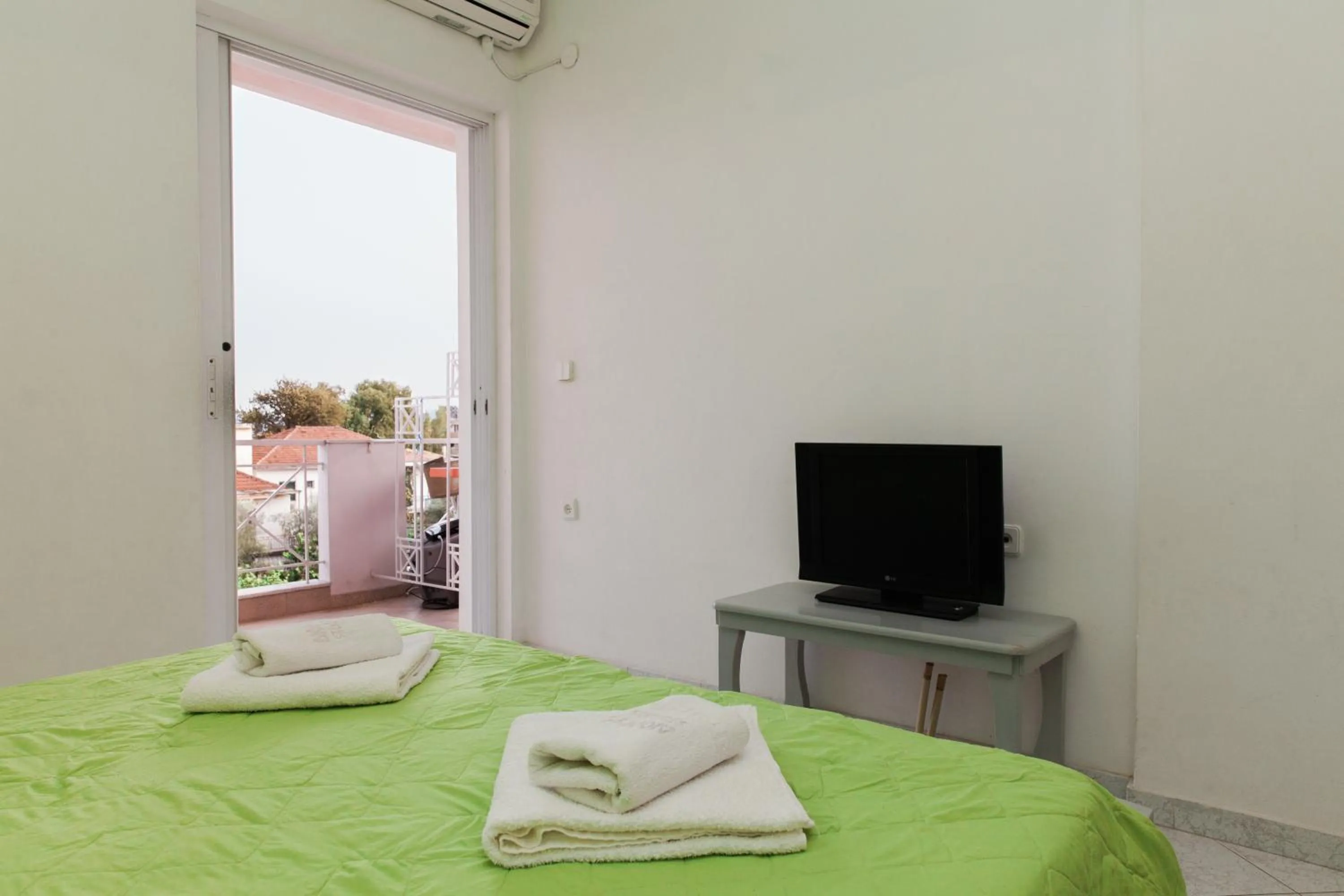 Dionysos Studios Apartments Nidri Lefkas