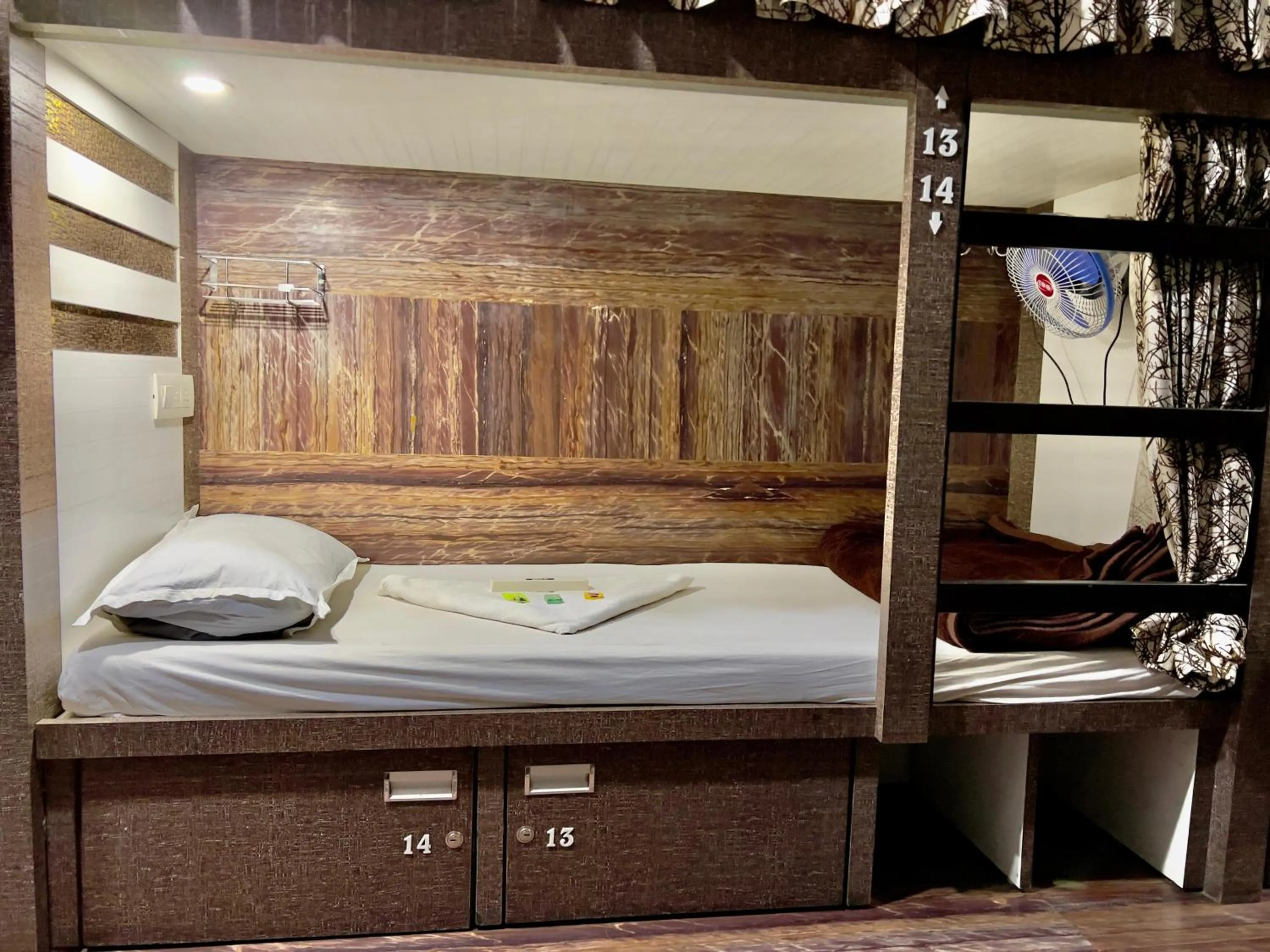 Bed in HOTEL REST INN