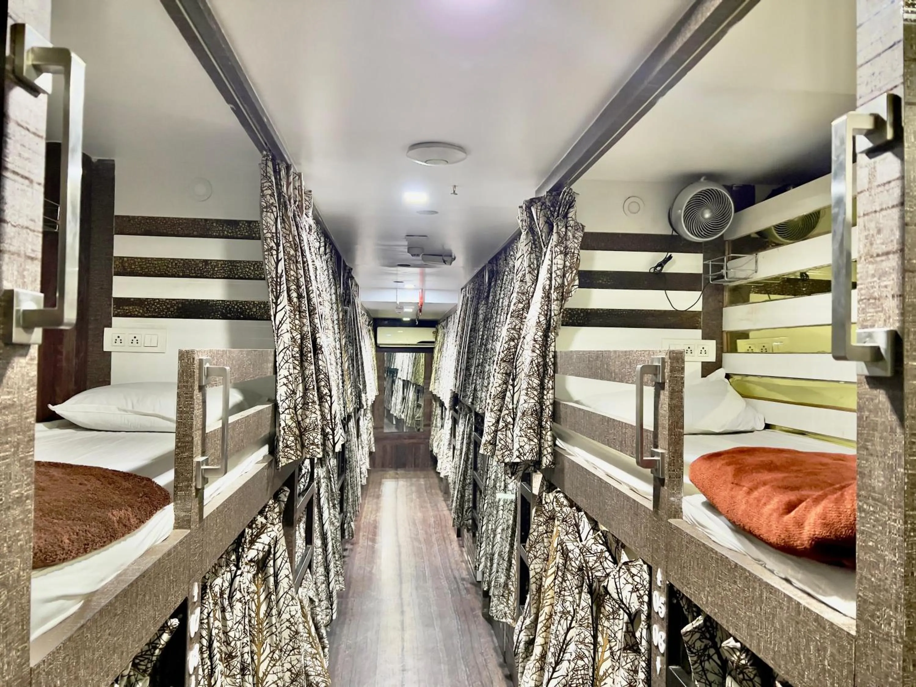 Bed in HOTEL REST INN