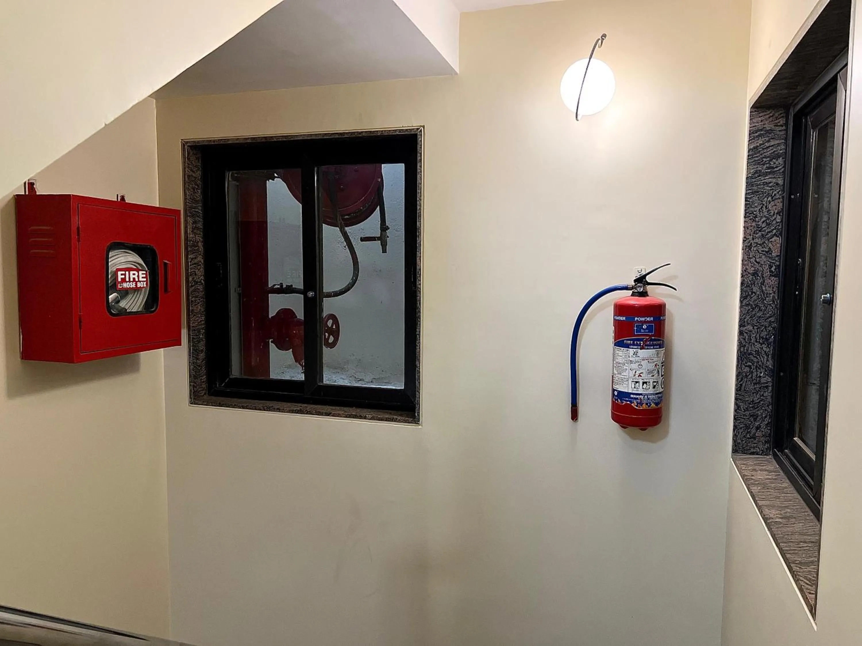 flat iron in HOTEL REST INN