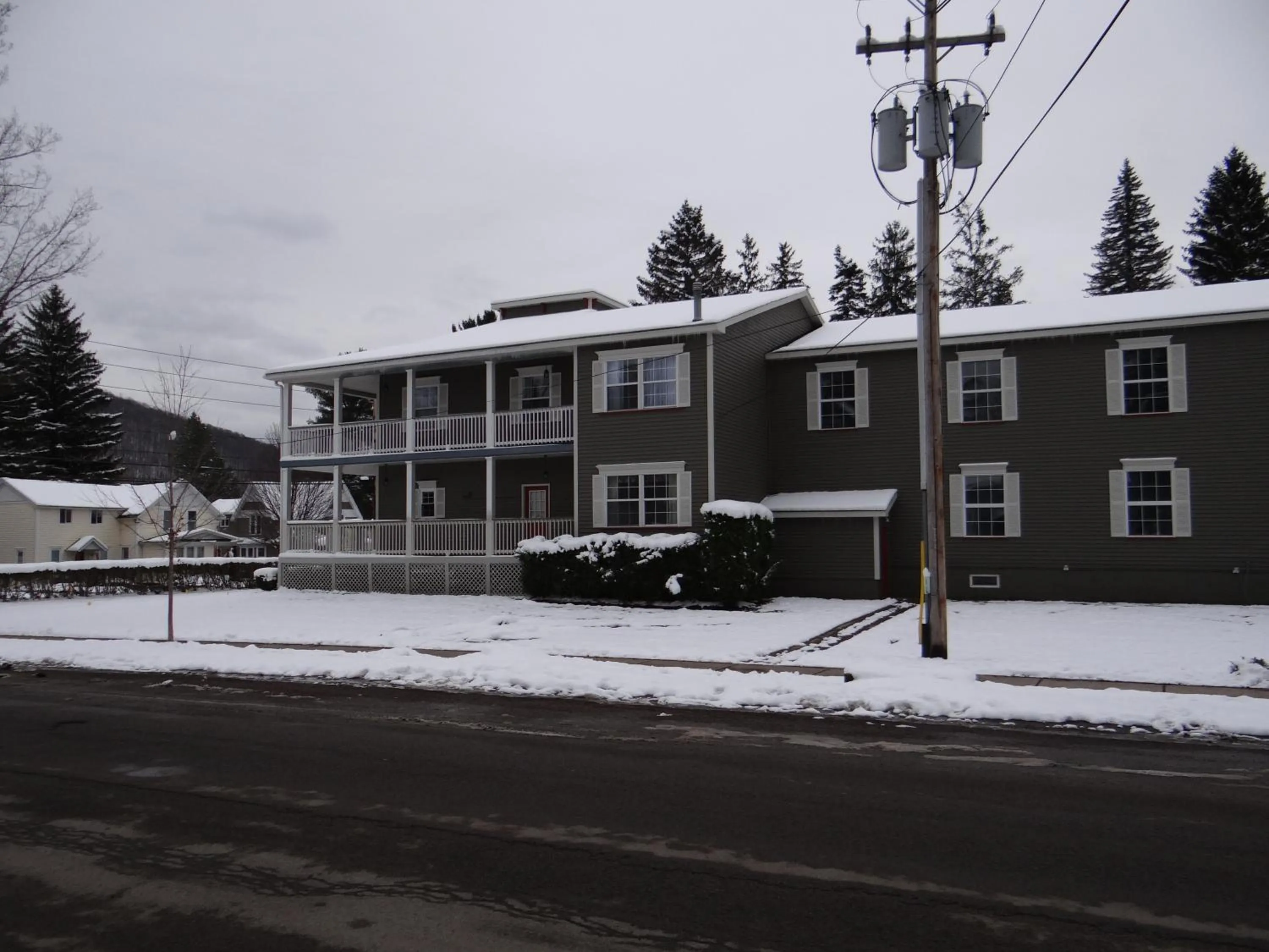 Facade/entrance in Edelweiss Ski Lodge